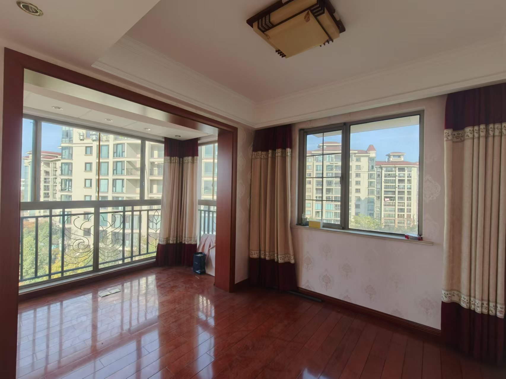 优山美地花园南区 4室2厅1卫 158.62m²