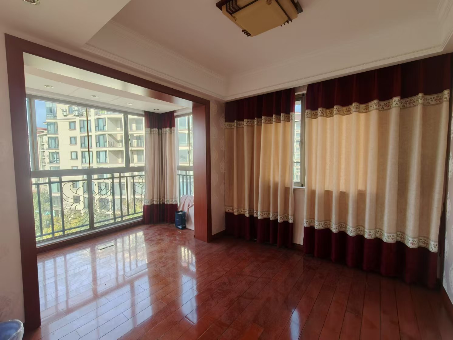 优山美地花园南区 4室2厅1卫 158.62m²