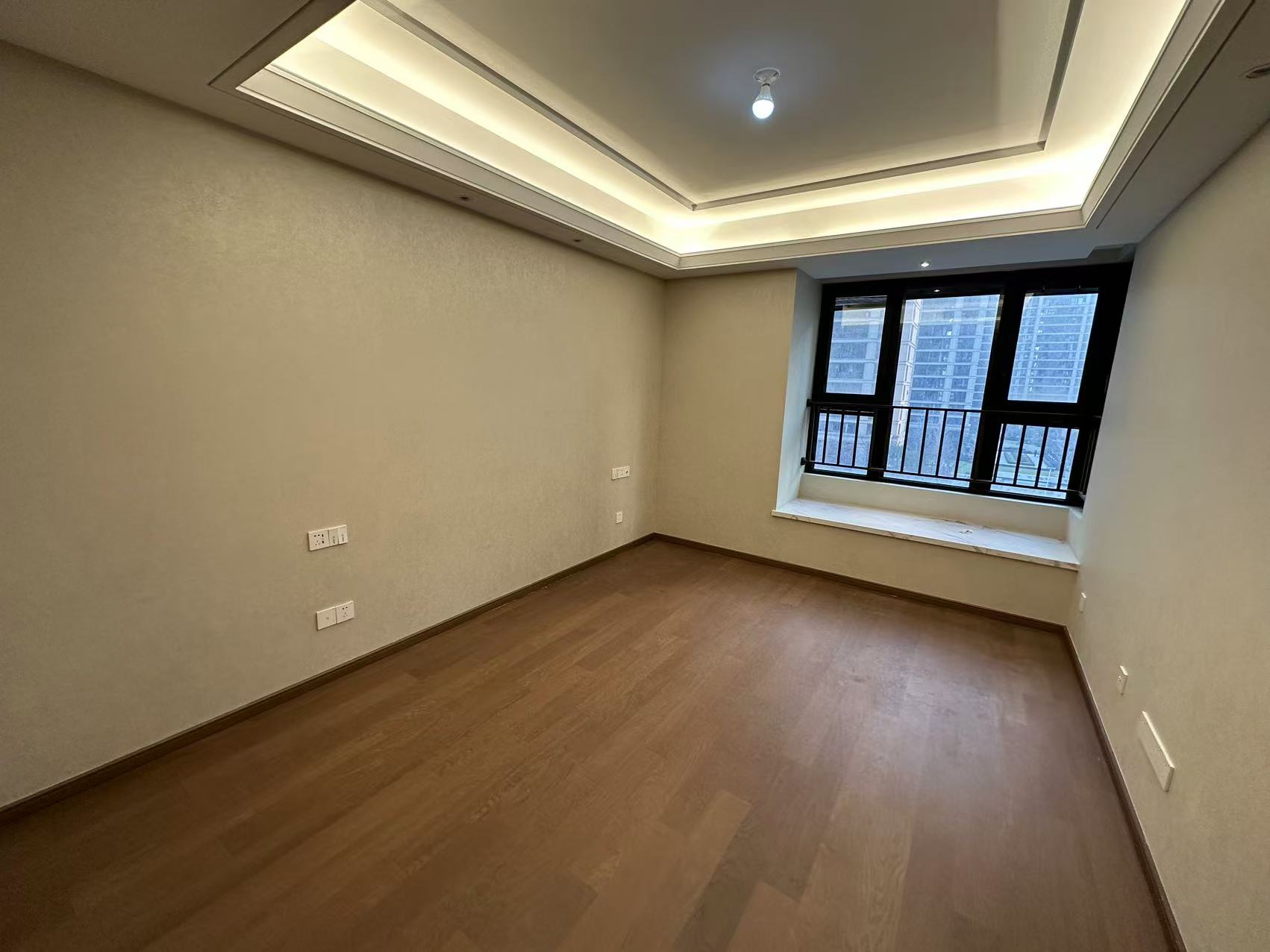 绿城沁园 3室2厅1卫 98.00m&sup2;