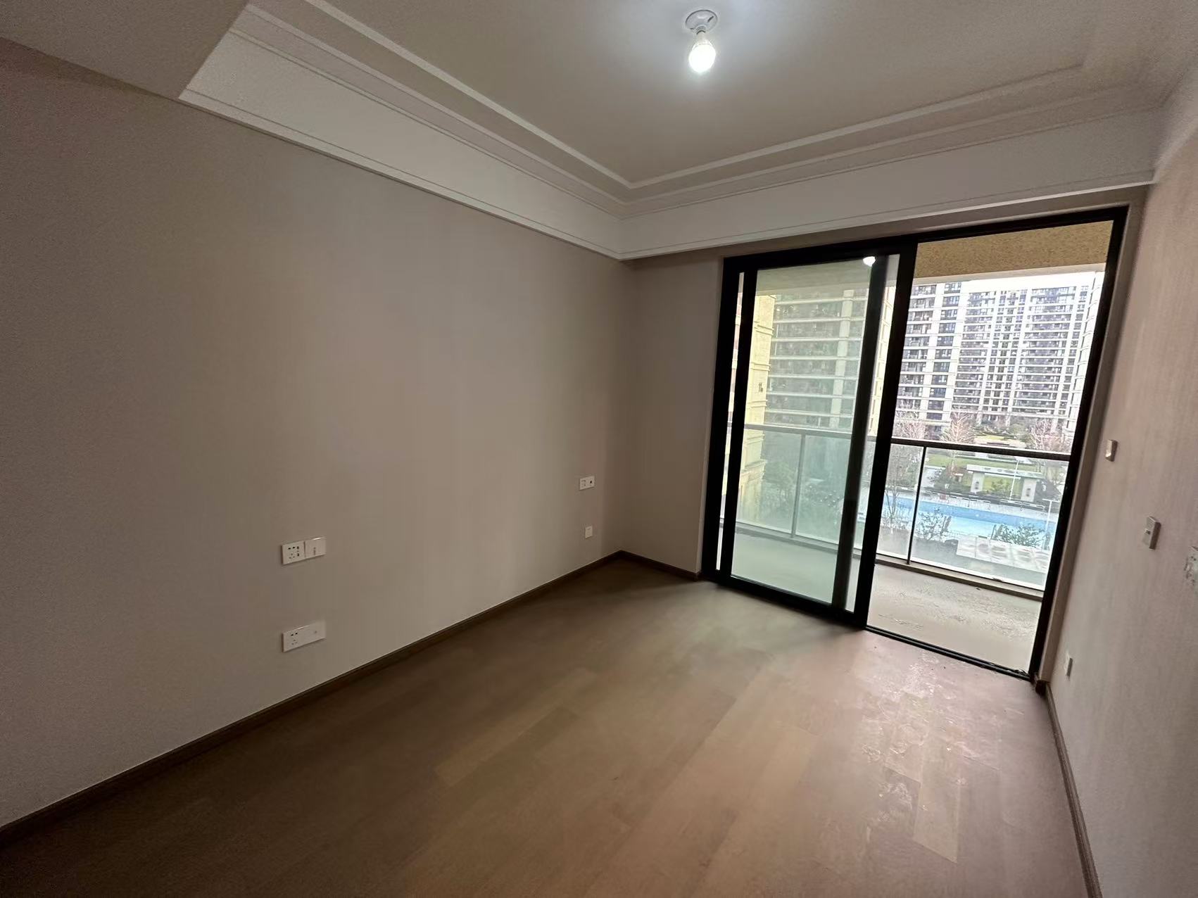 绿城沁园 3室2厅1卫 98.00m&sup2;