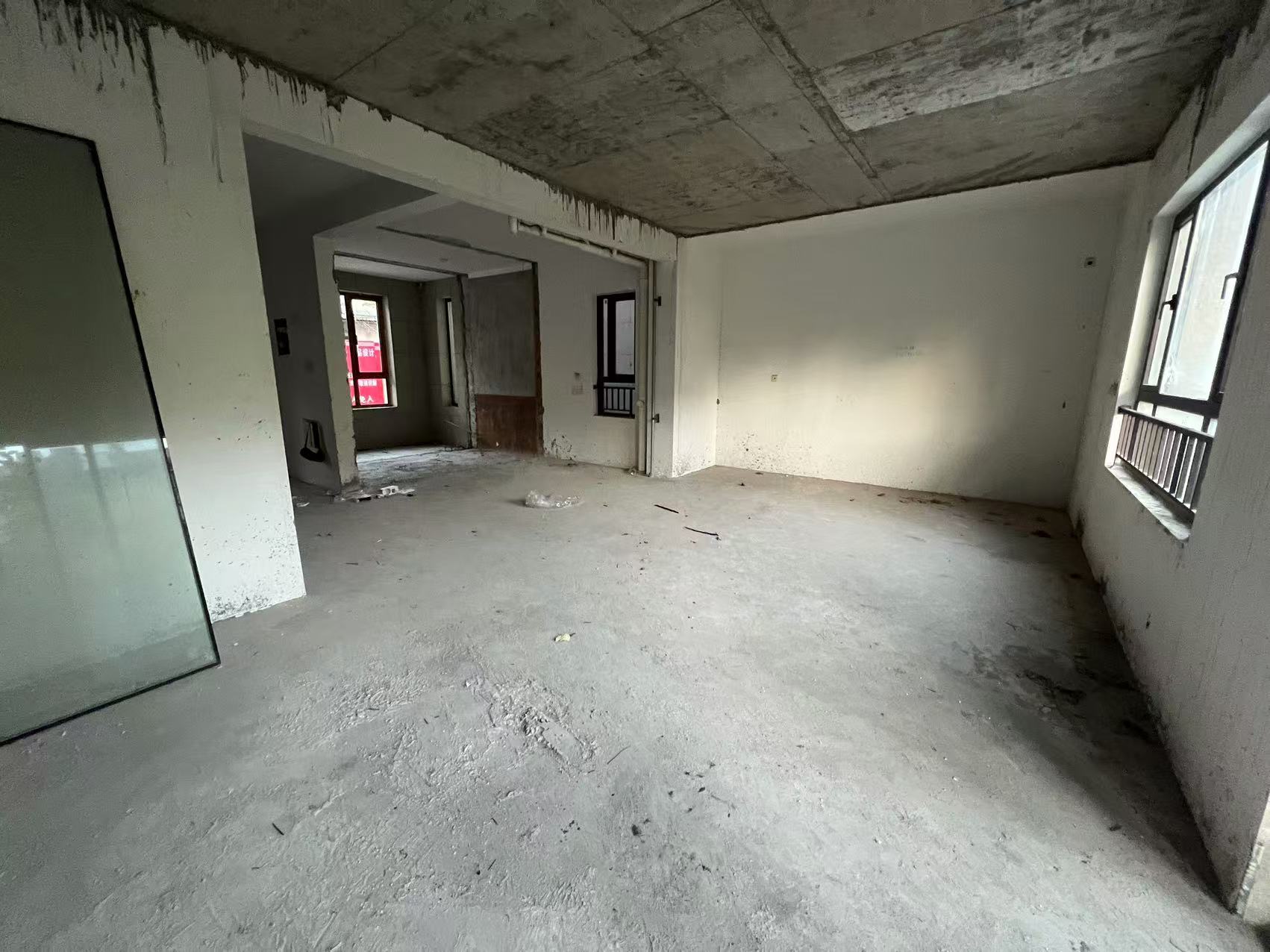 盛和九里香堤二期 6室1厅3卫 167.45m²