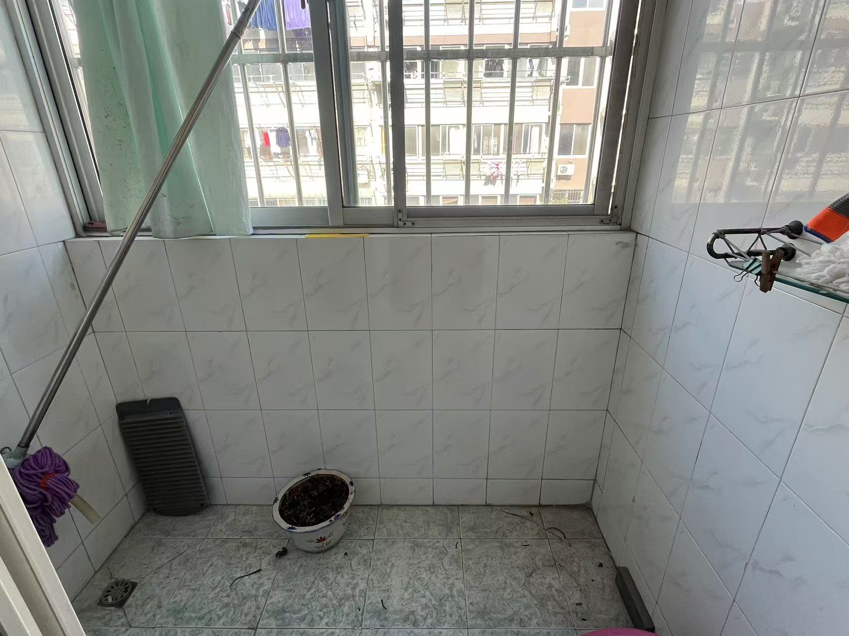 濠西园 3室2厅1卫 124m&sup2;