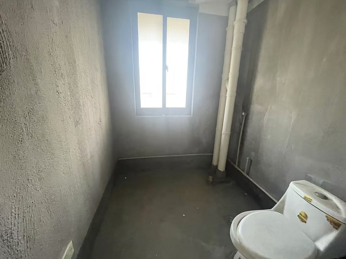 万濠星城 3室2厅2卫 128m&sup2;