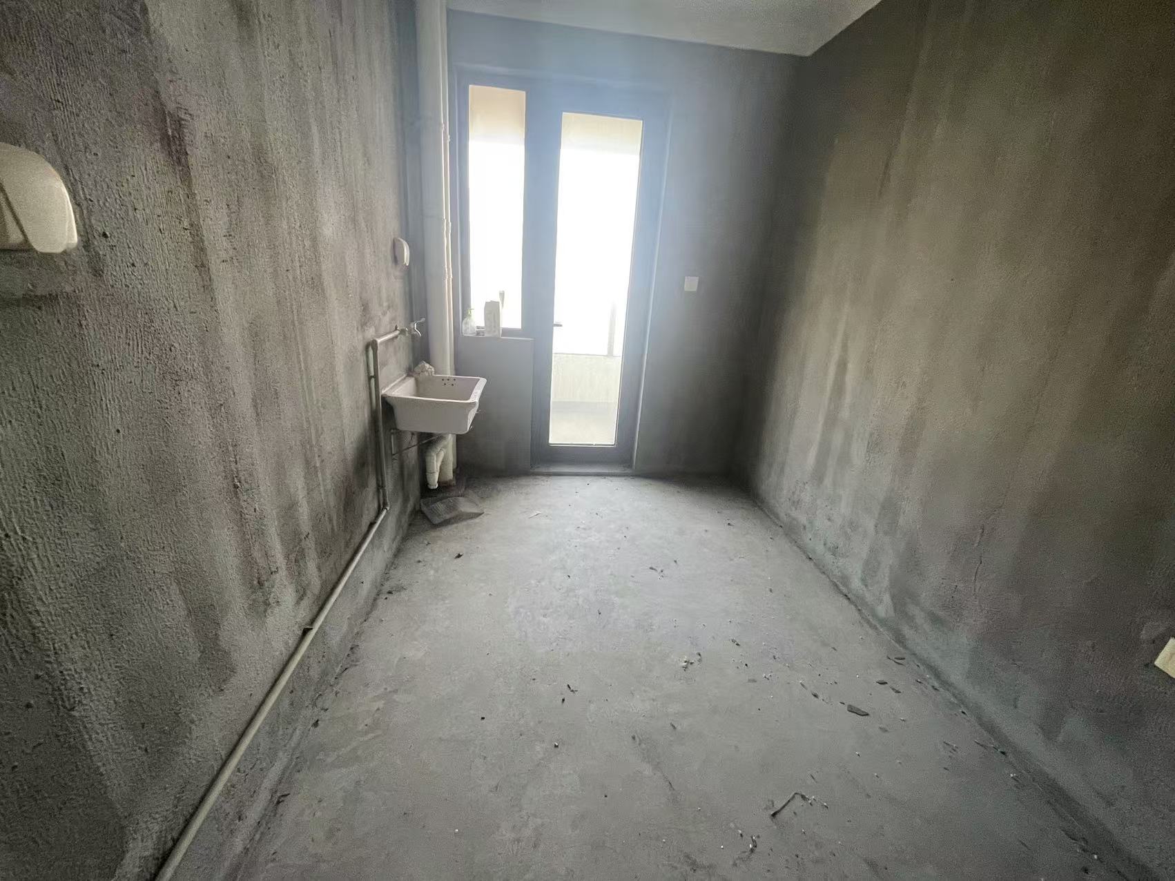 万濠星城 3室2厅2卫 128m&sup2;