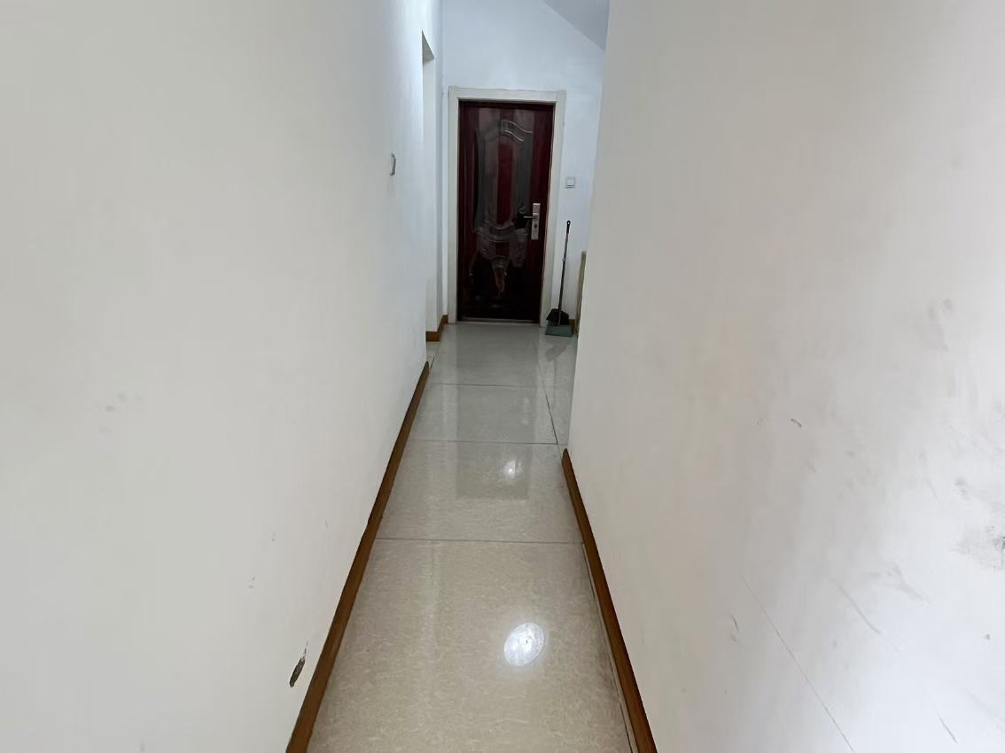 三里墩花苑 2室1厅1卫 80m&sup2;