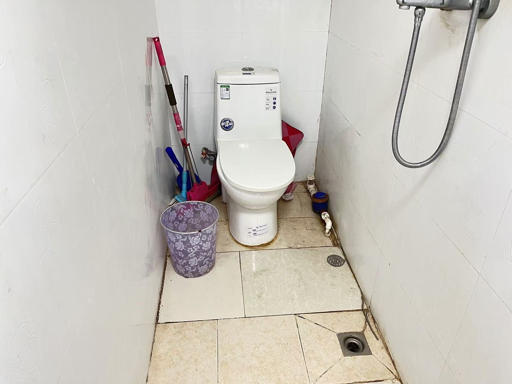三里墩花苑 2室1厅1卫 80m&sup2;