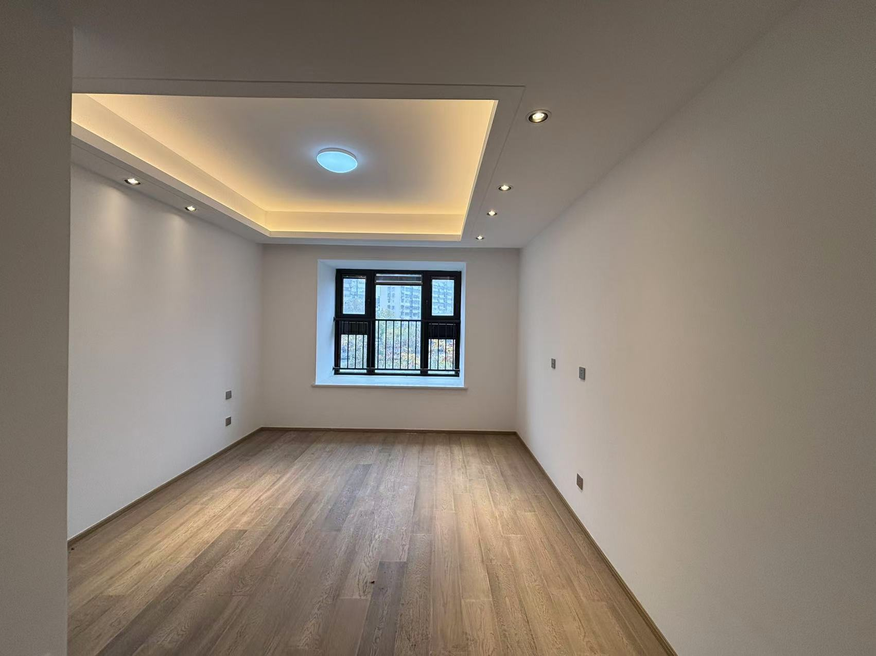 珑府 3室2厅2卫 126.9m&sup2;