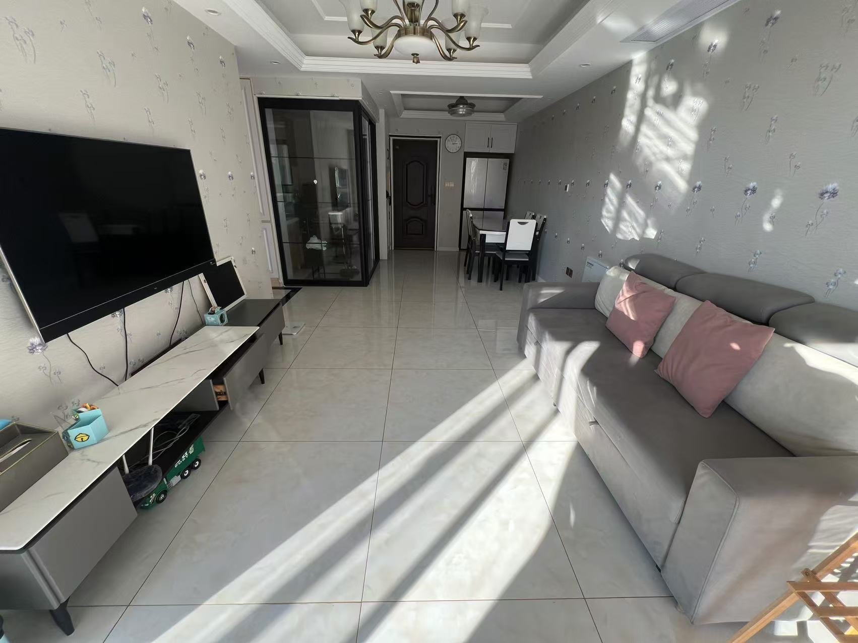 皇家花园北区 3室2厅1卫 95m²