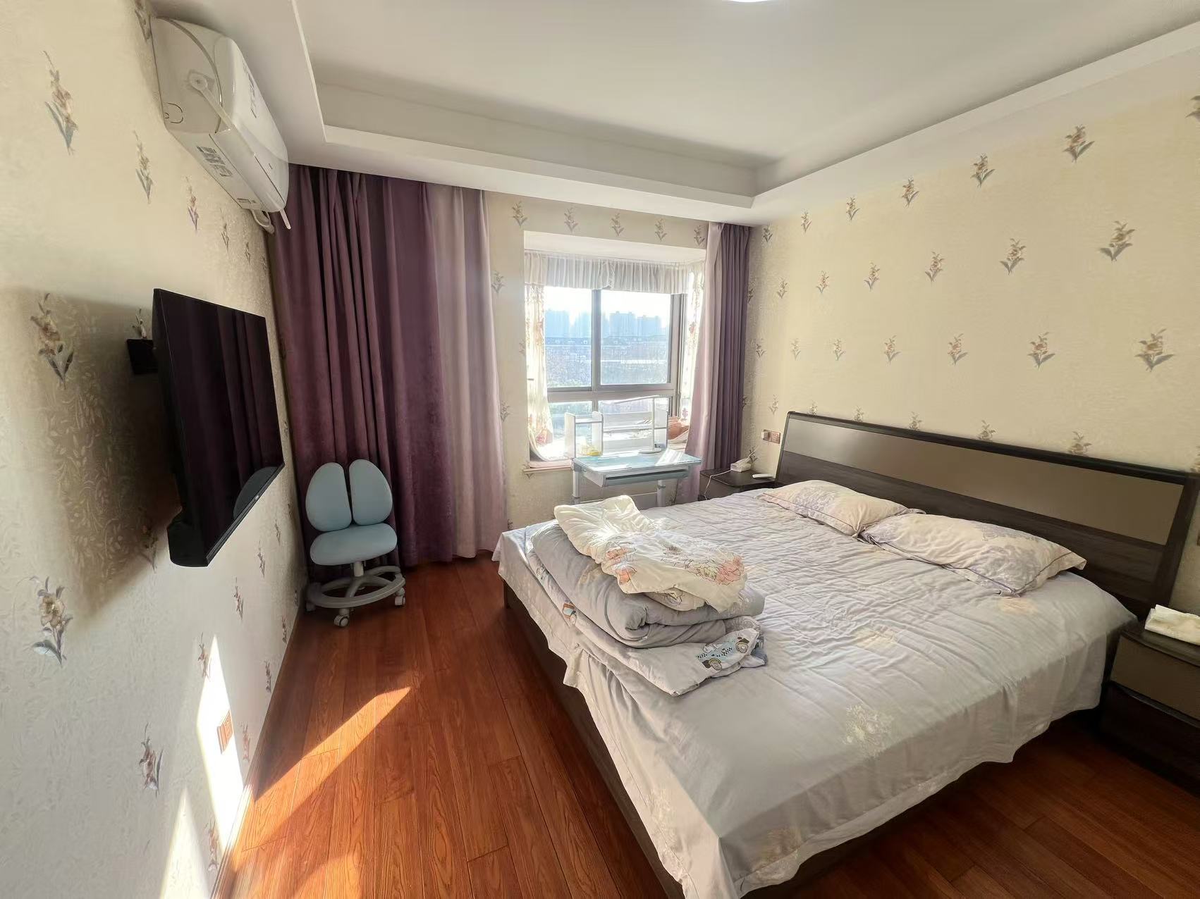 皇家花园北区 3室2厅1卫 95m²