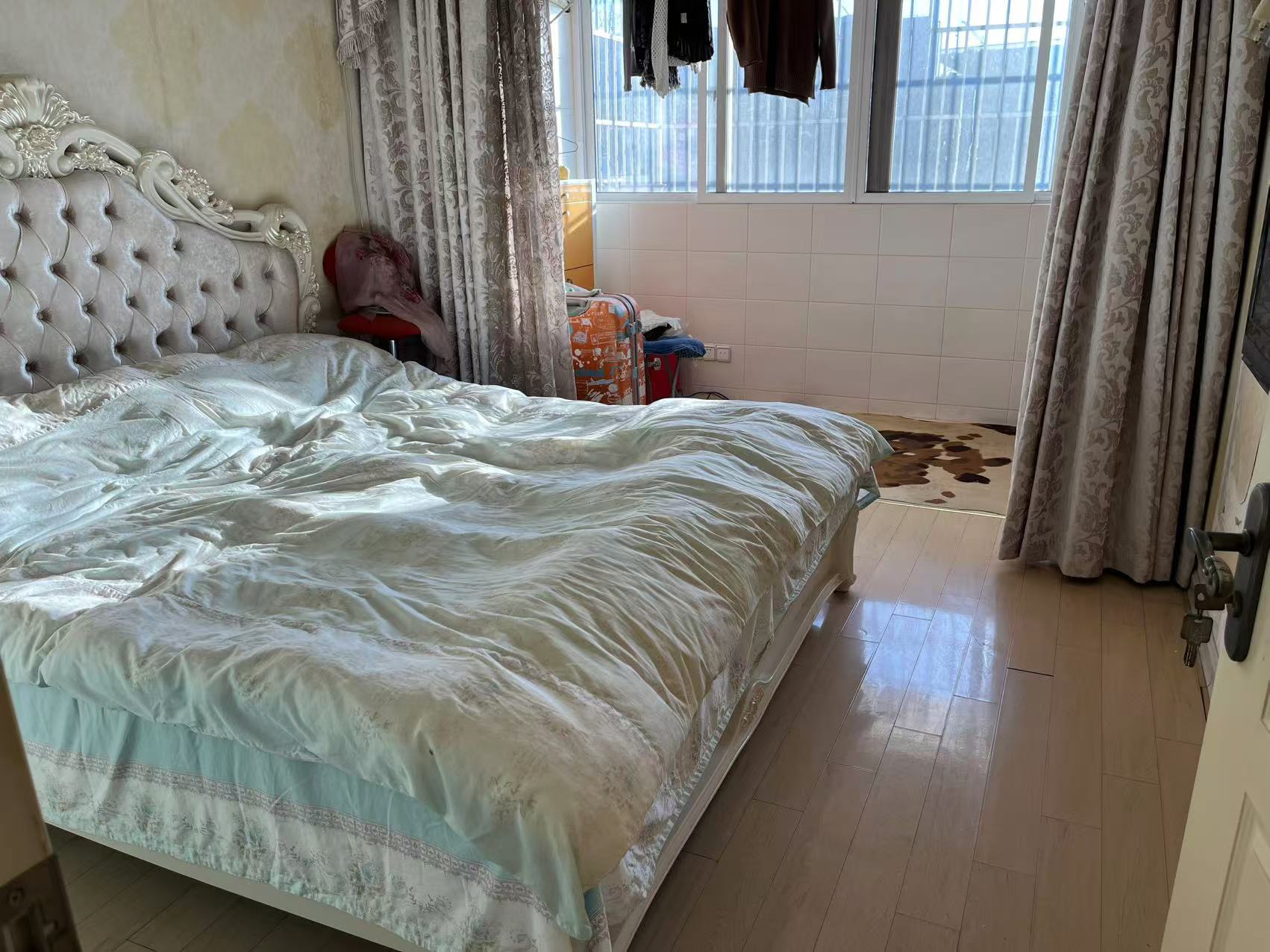 虹桥新苑 3室2厅1卫 105.5m&sup2;