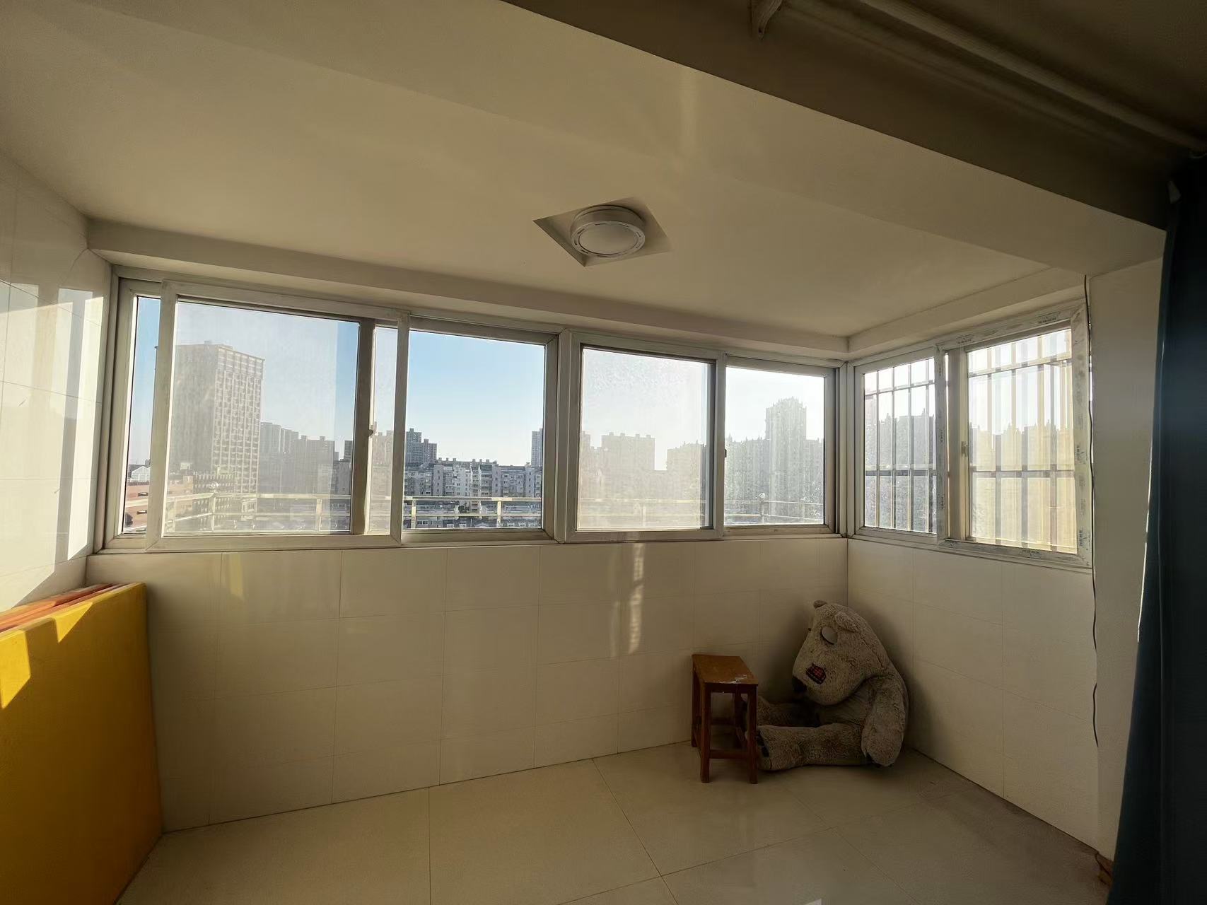 民安花苑 5室2厅2卫 206m&sup2;