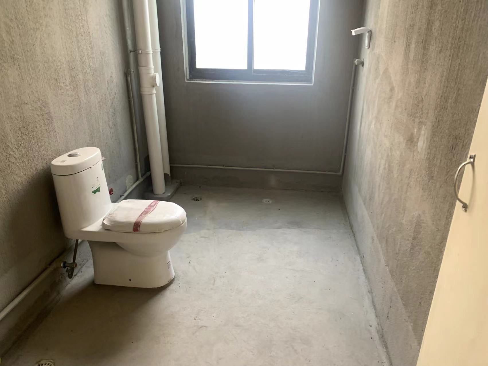 同和嘉苑东区 3室1厅1卫 118.21m²