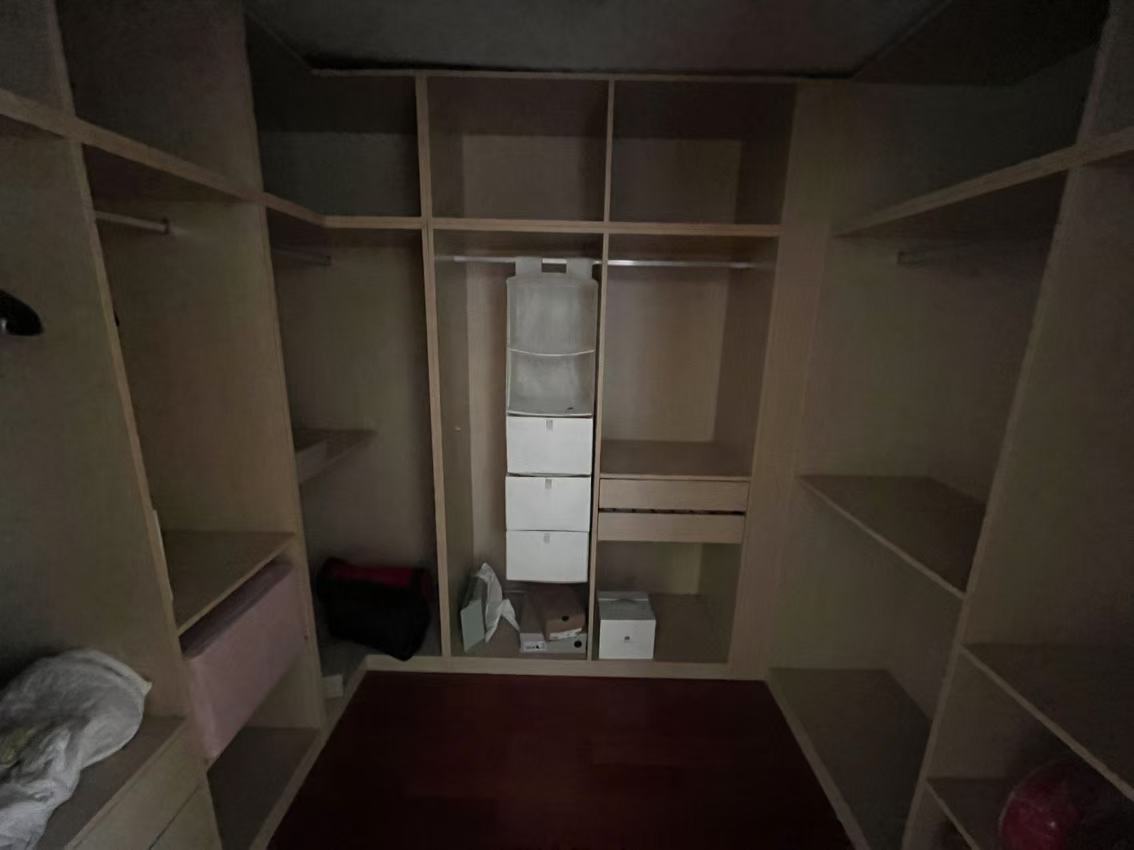 健康公寓 3室2厅1卫 126.4m&sup2;