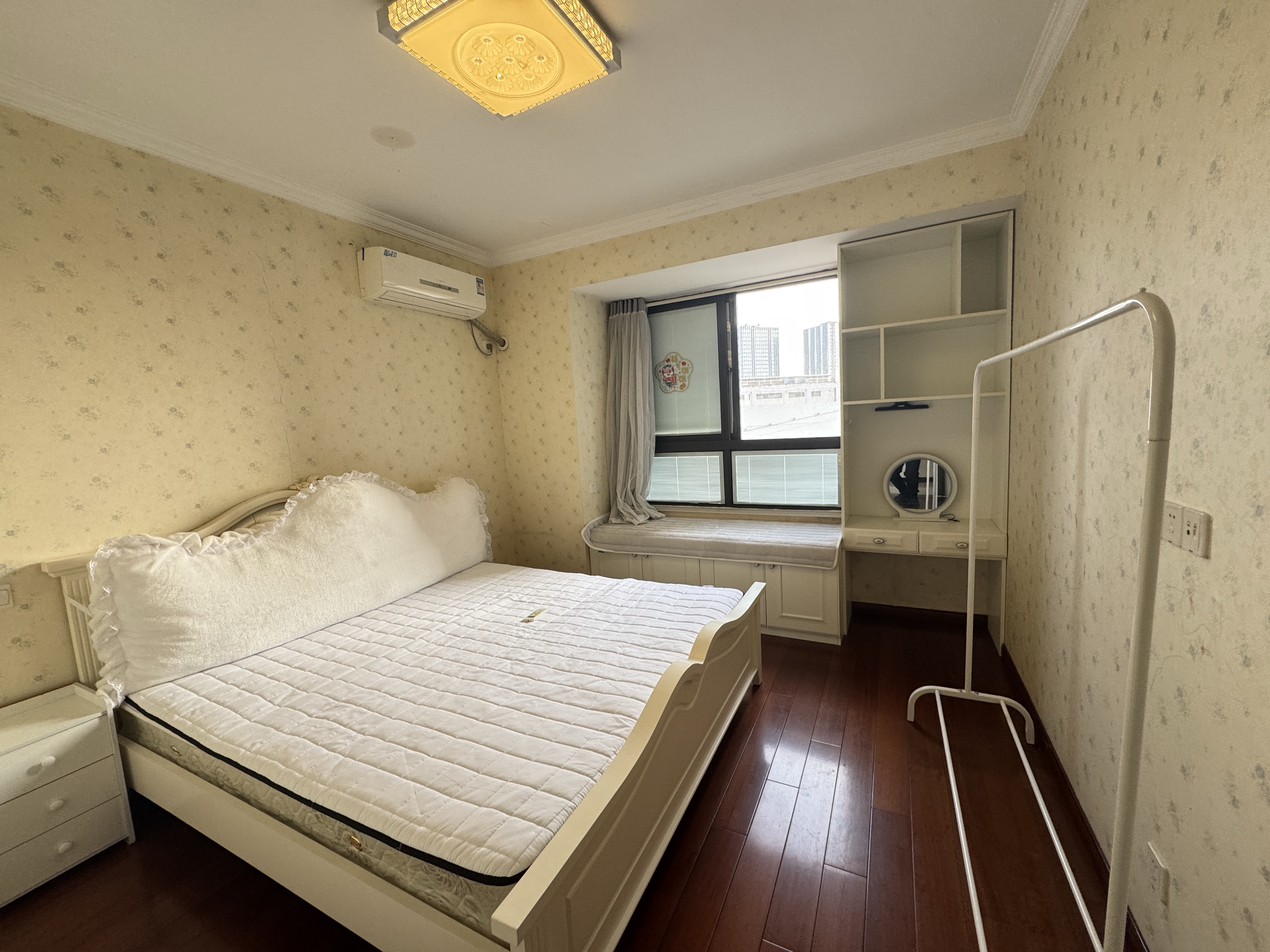 保利香槟国际 2室2厅1卫 99.00m&sup2;