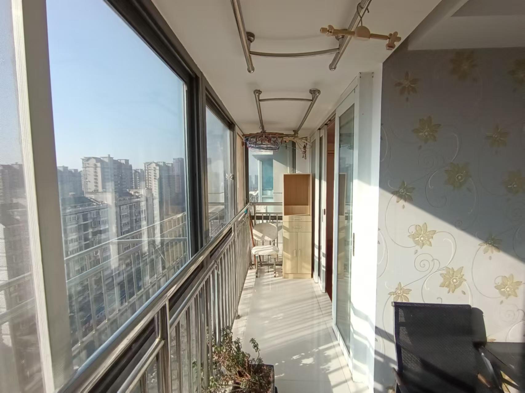 太阳鑫城 2室1厅1卫 99m&sup2;