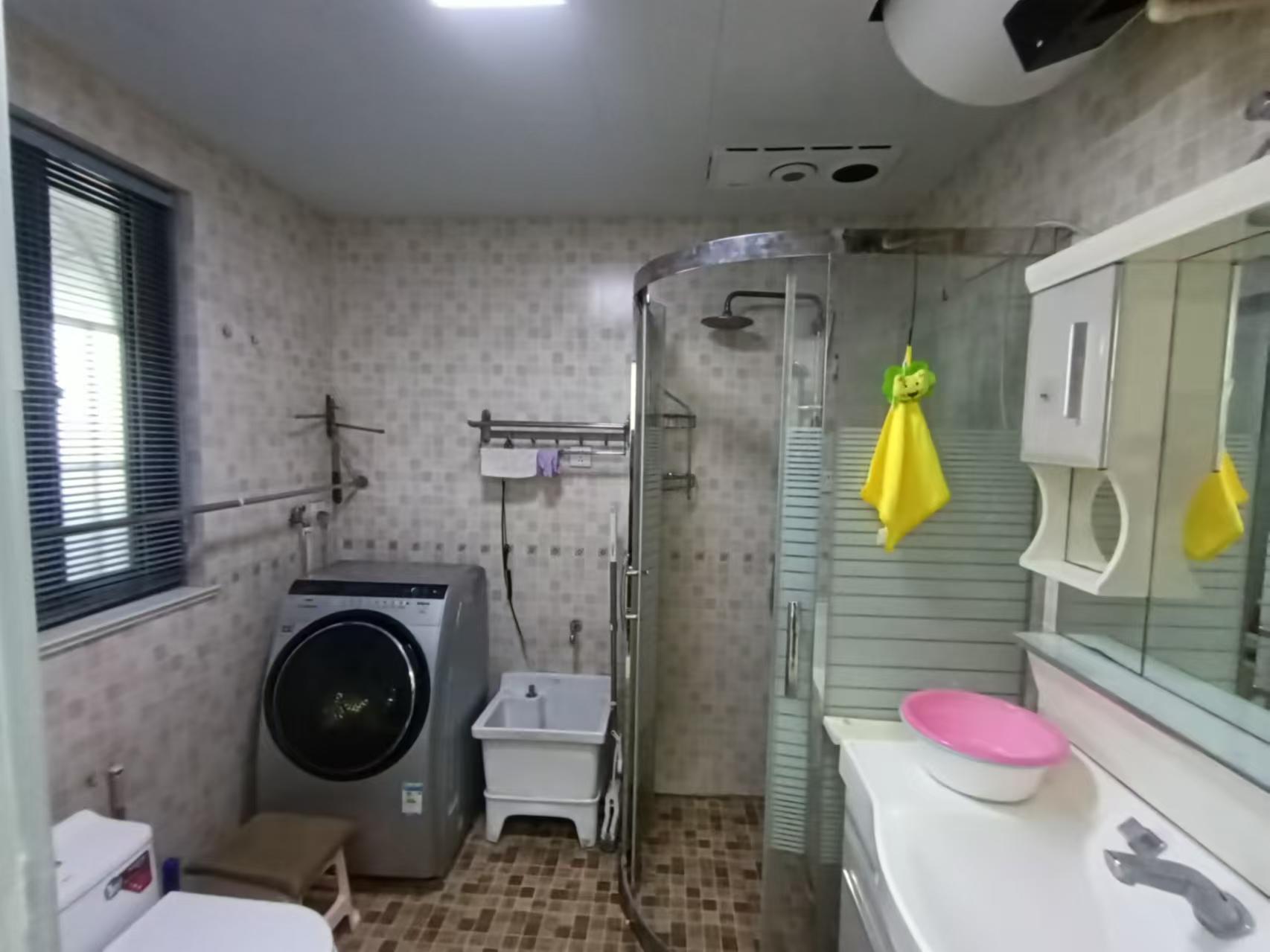 太阳鑫城 2室1厅1卫 99m&sup2;