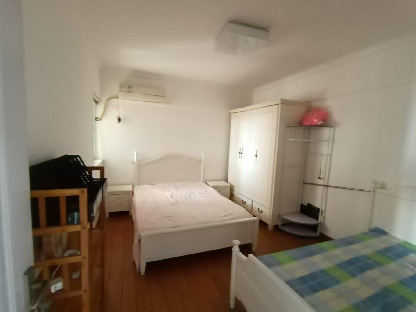 太阳鑫城 2室1厅1卫 99m&sup2;