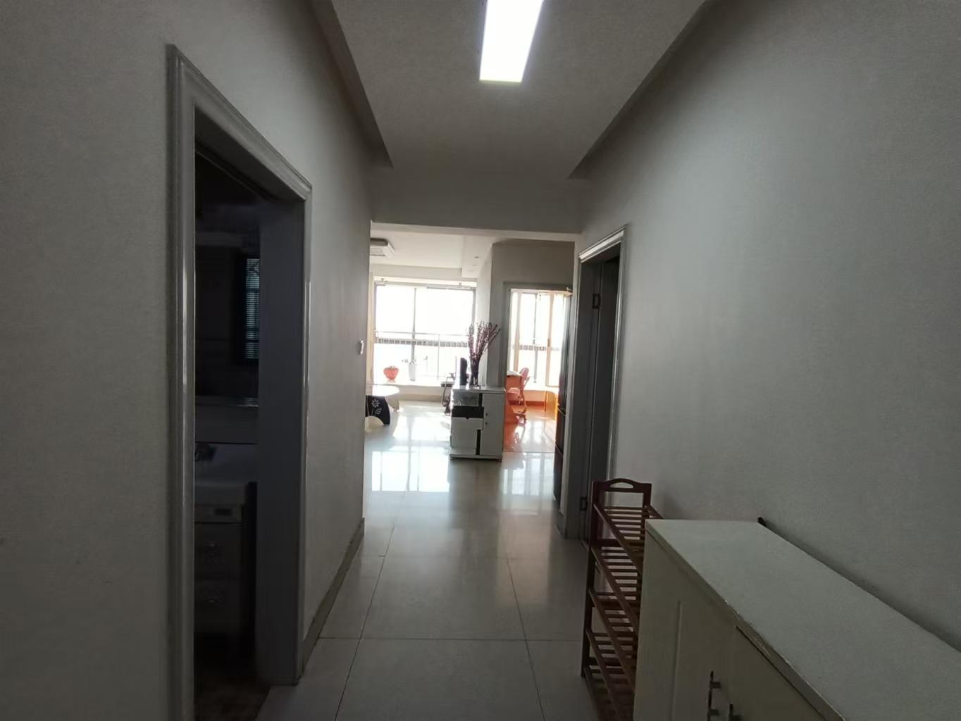 太阳鑫城 2室1厅1卫 99m²