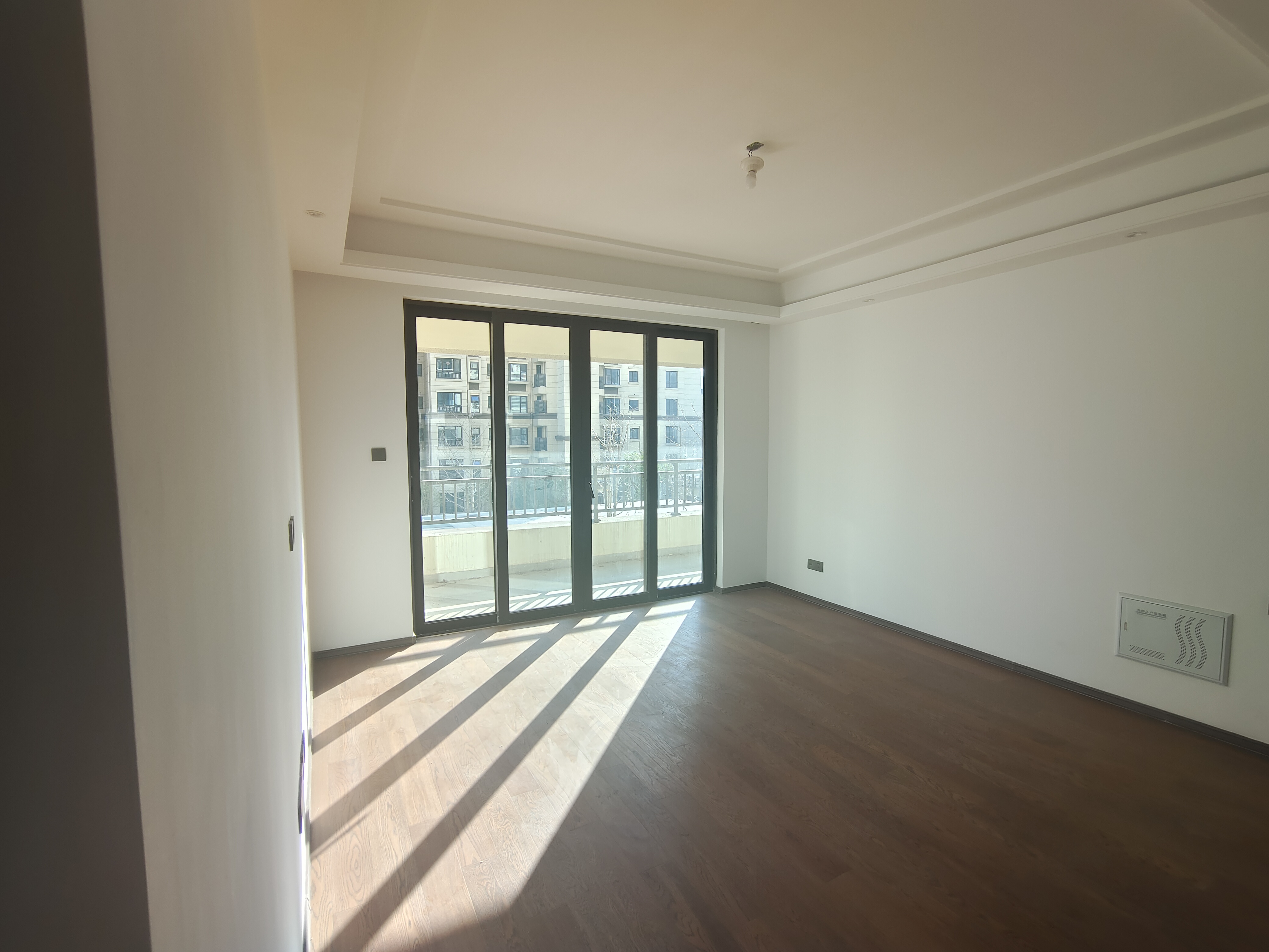 春风南岸东园 4室2厅2卫 136m²