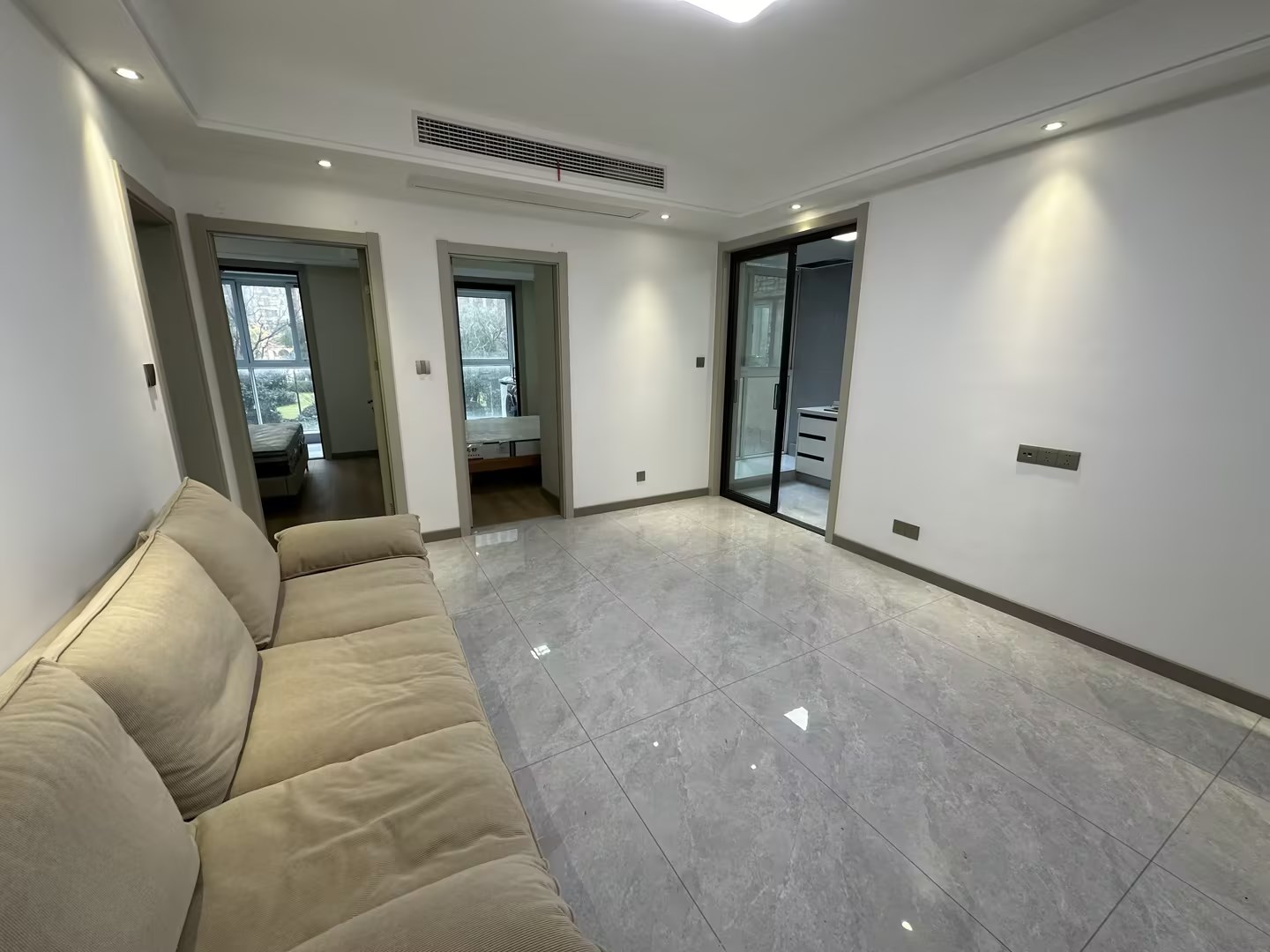 华强城 2室2厅1卫 87.00m²