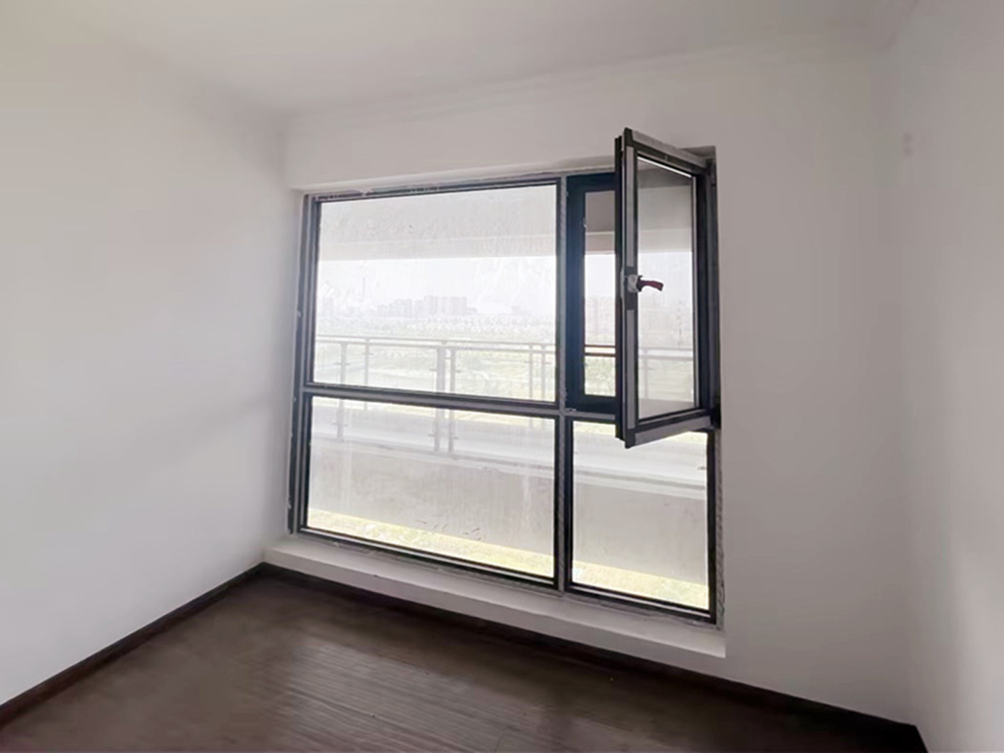 碧桂园时代悦城 3室2厅2卫 114m&sup2;