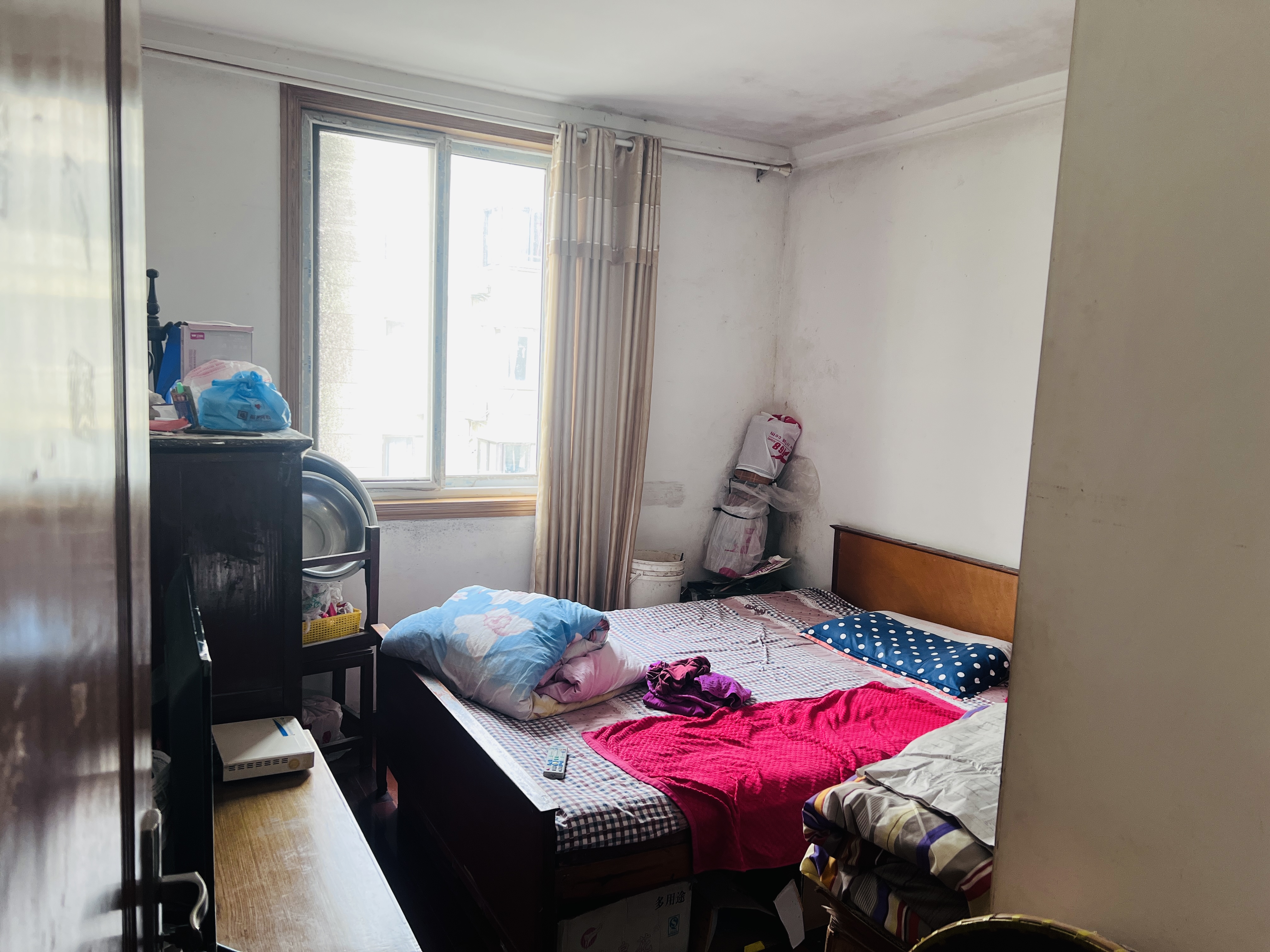 虹桥东村 3室1厅1卫 84m&sup2;