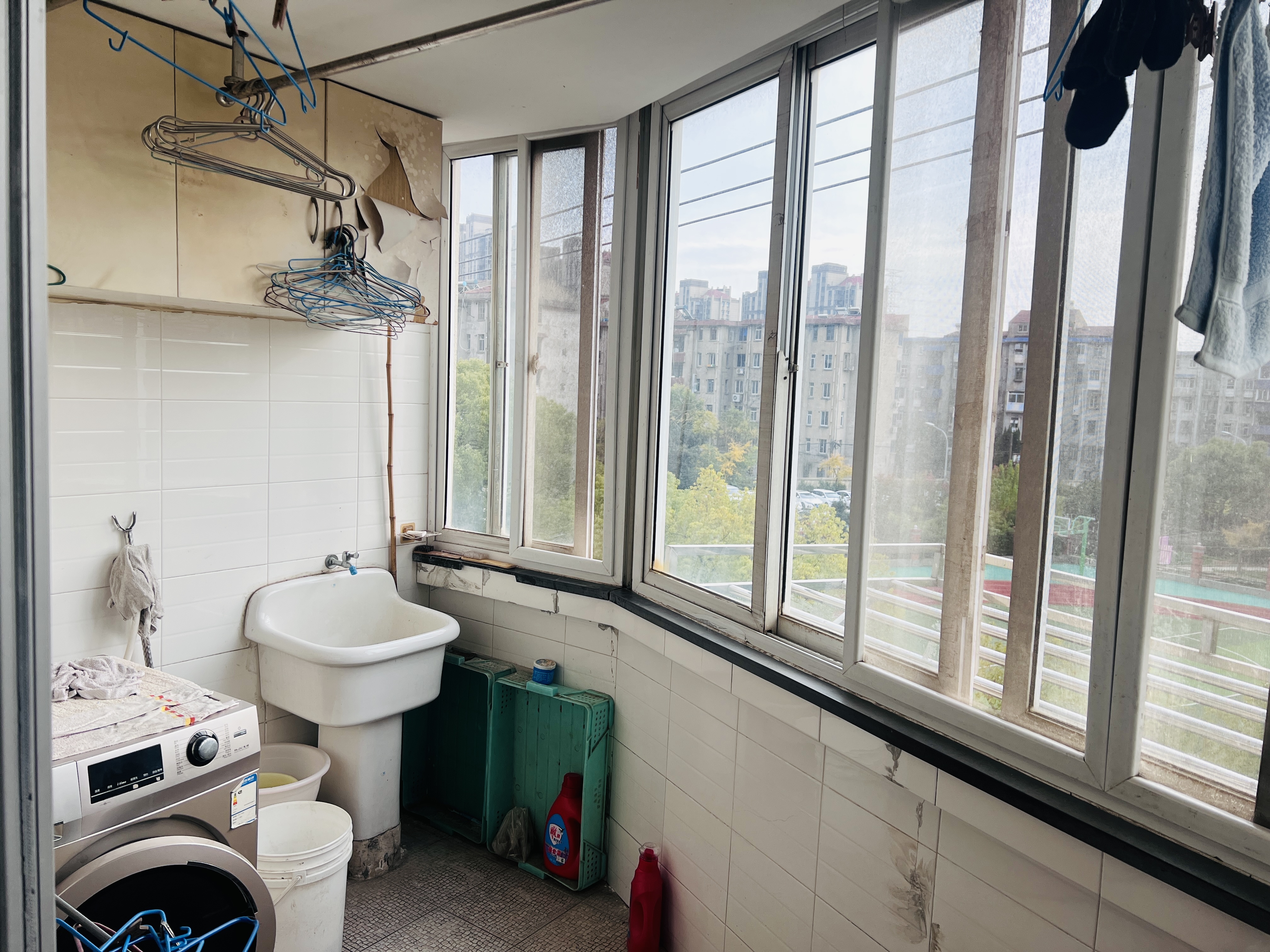 虹桥东村 3室1厅1卫 84m&sup2;