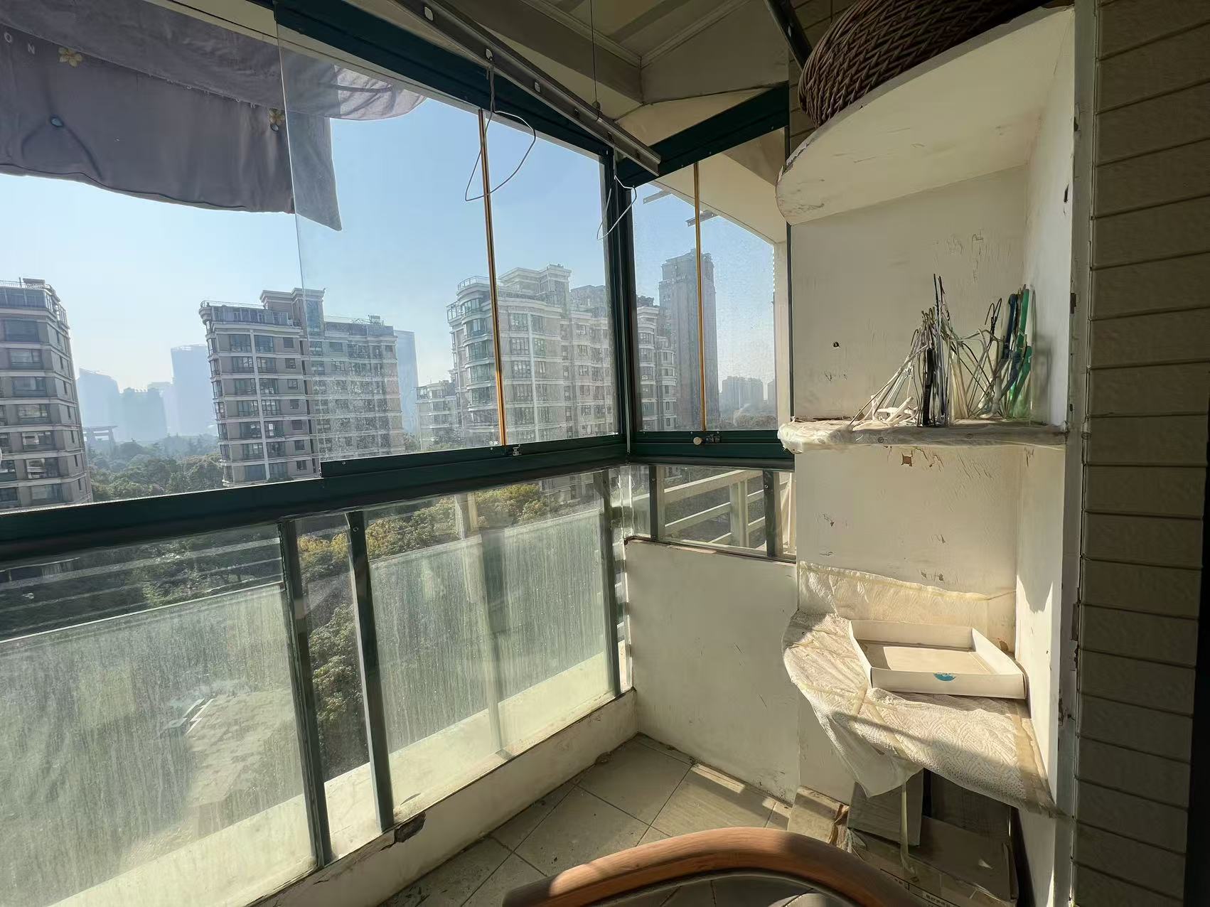 凤凰莱茵苑 4室2厅2卫 160m&sup2;
