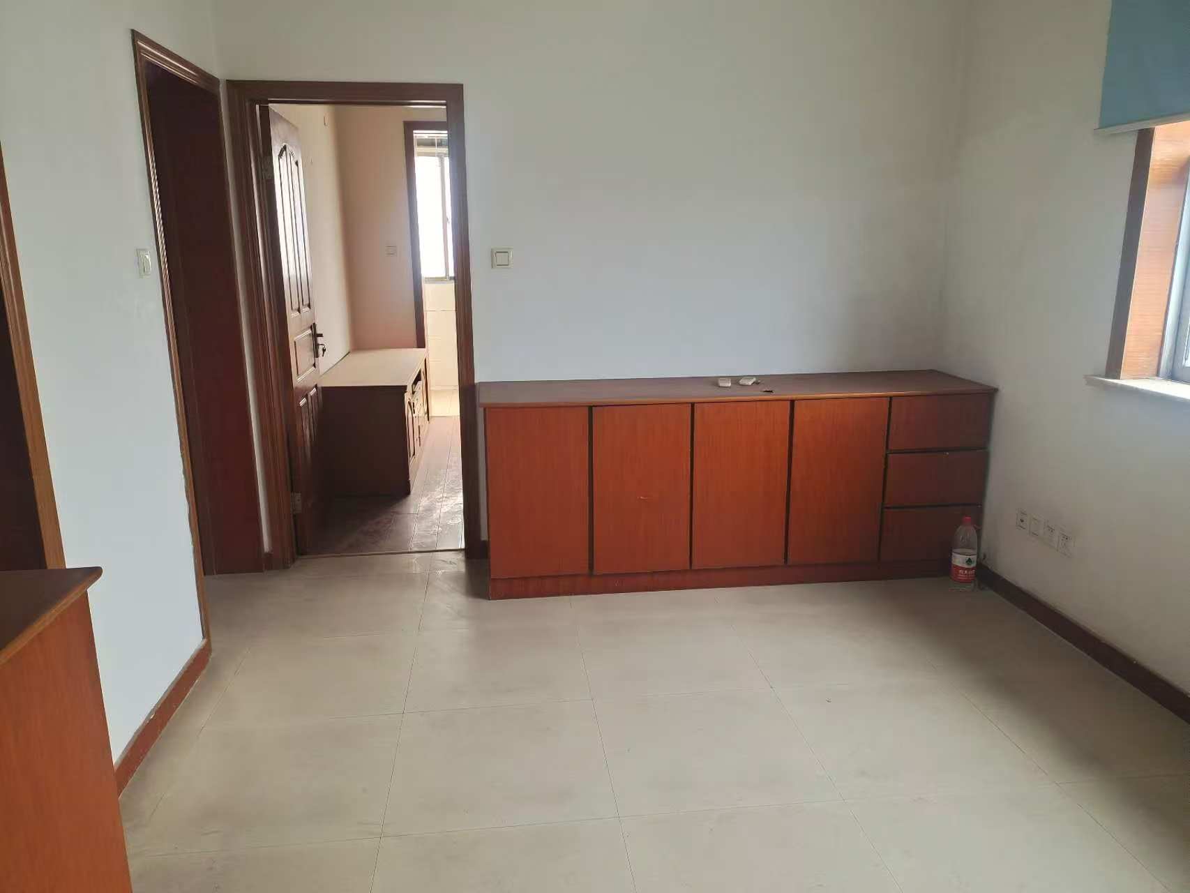 华威园 2室1厅1卫 65m²