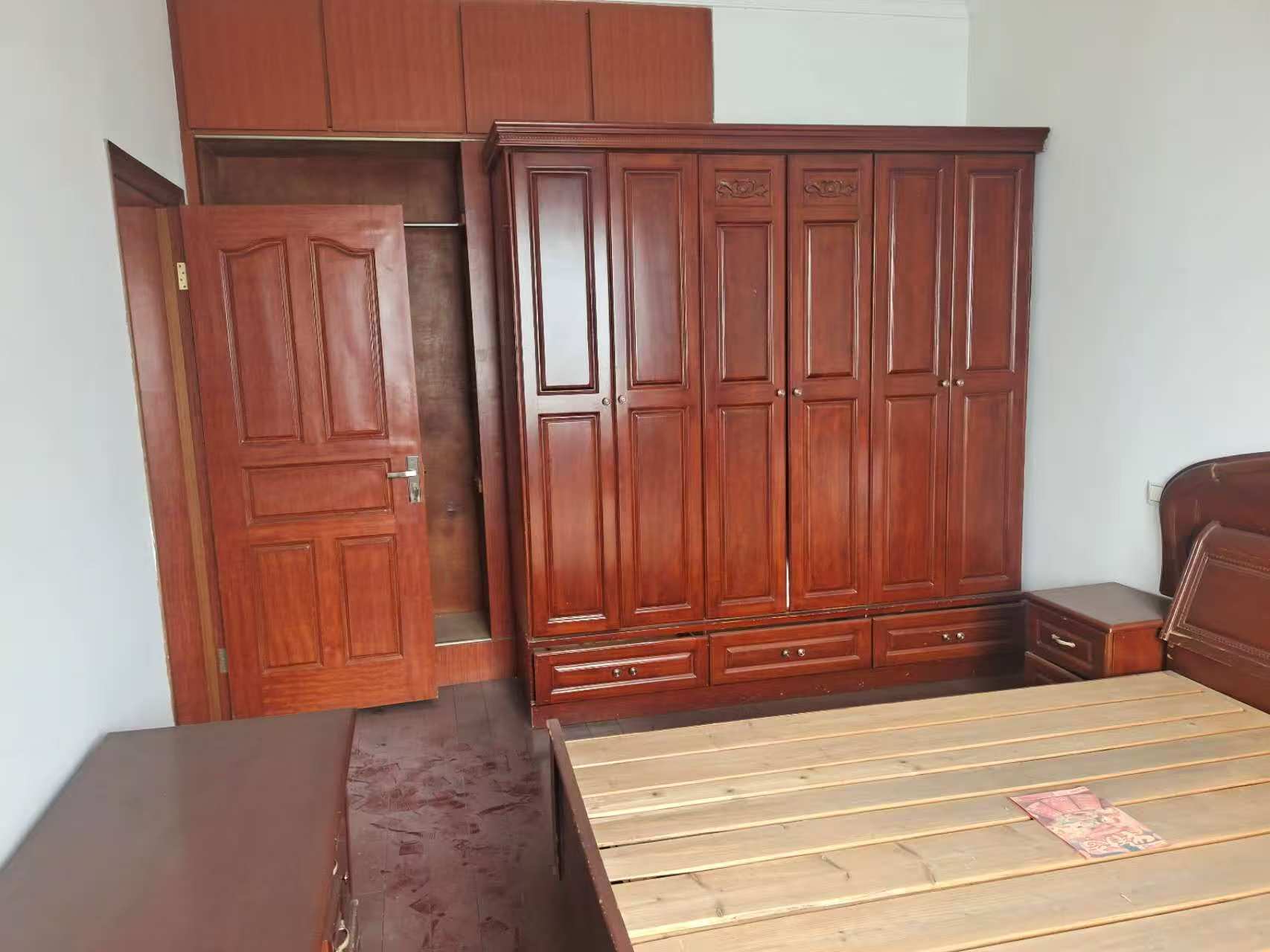 华威园 2室1厅1卫 65m&sup2;