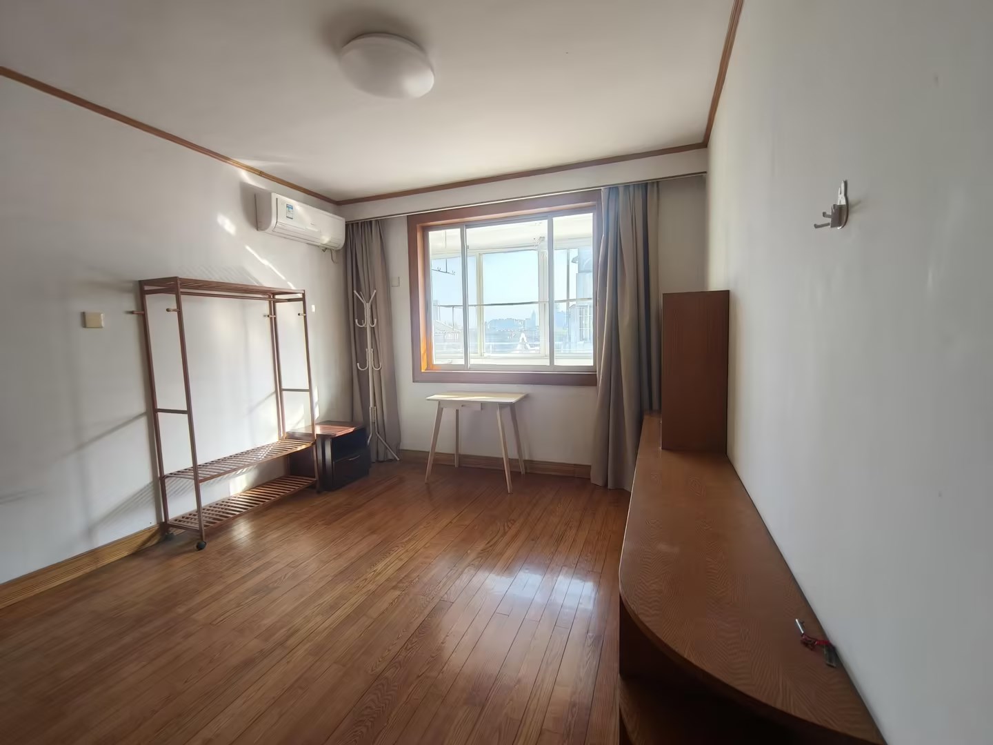 南园路11号小区 3室2厅1卫 120m&sup2;