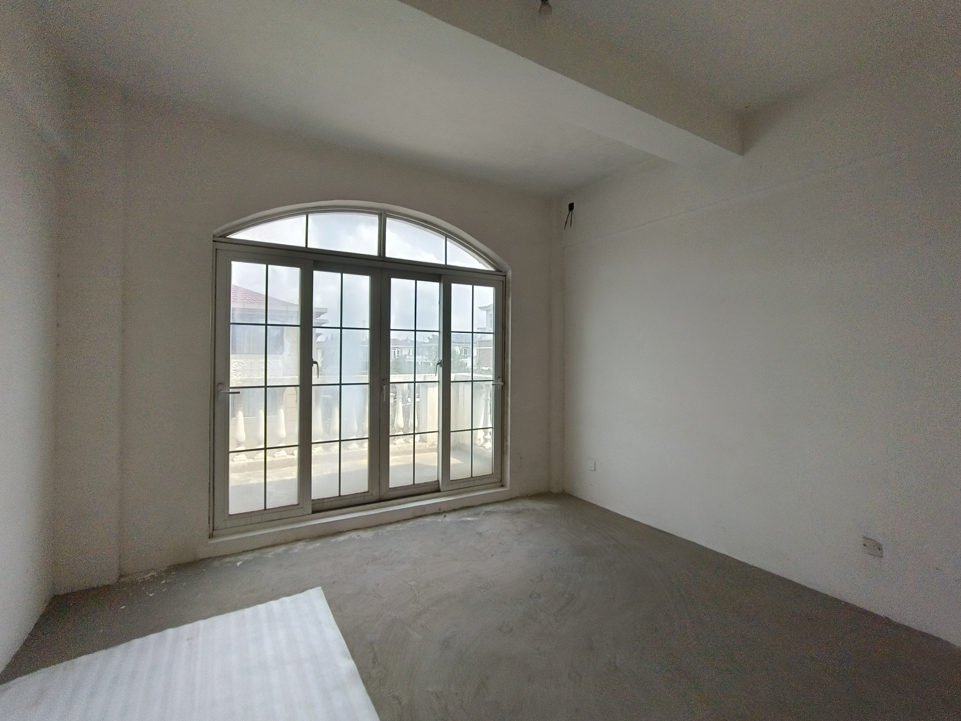 东郊庄园 6室2厅4卫 500m²