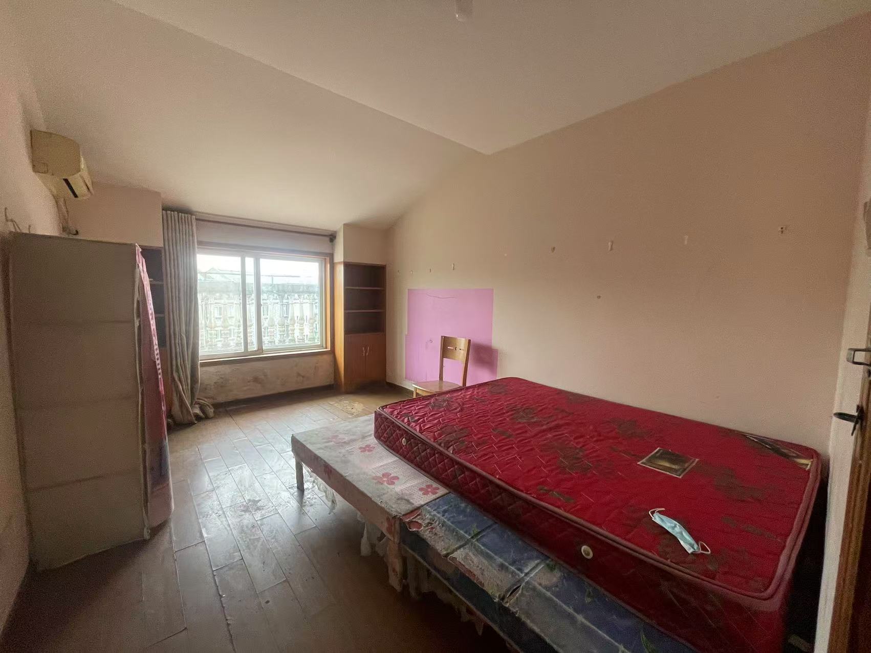 五山花苑 4室2厅2卫 151.73m&sup2;