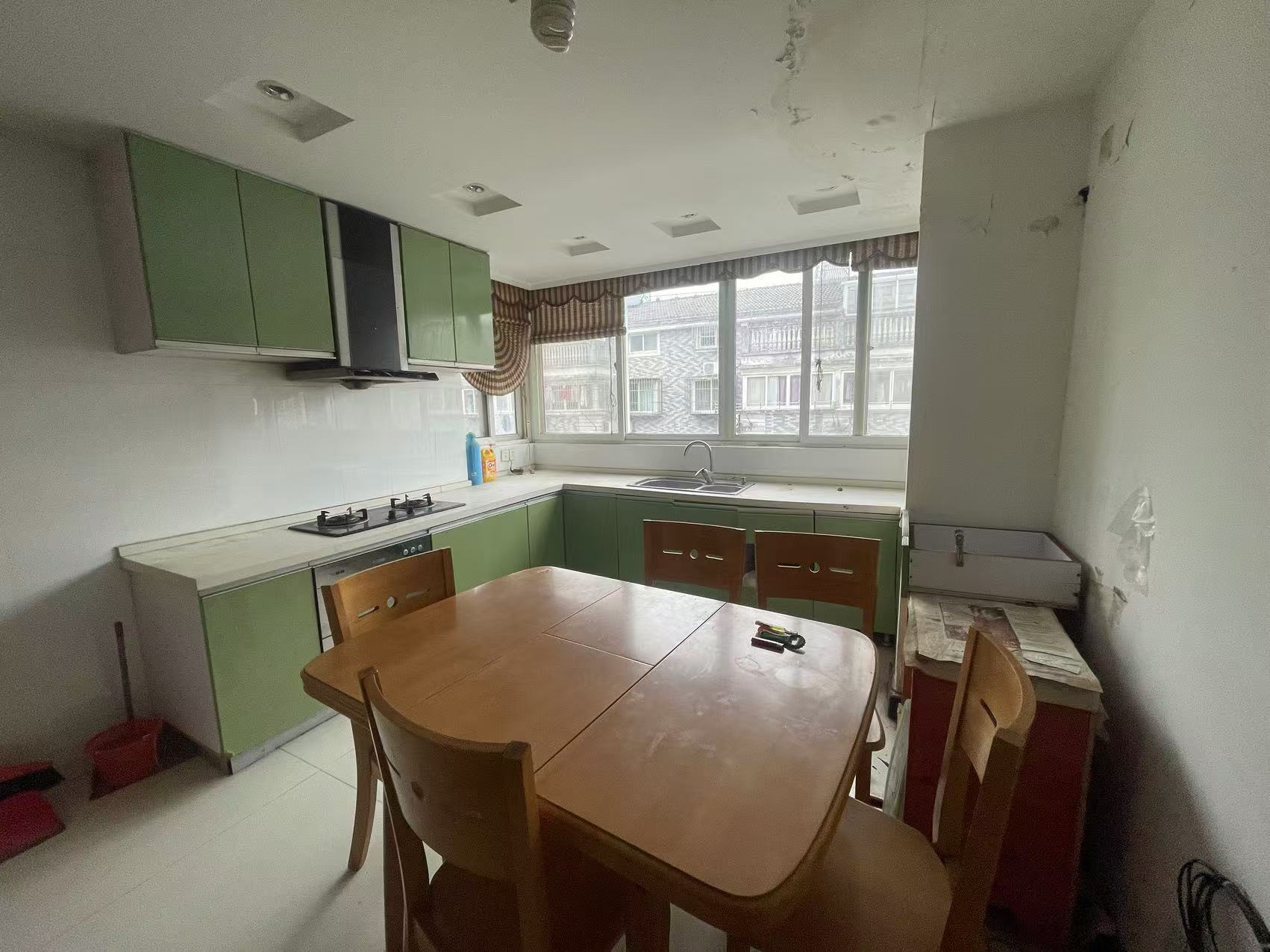 五山花苑 4室2厅2卫 151.73m&sup2;