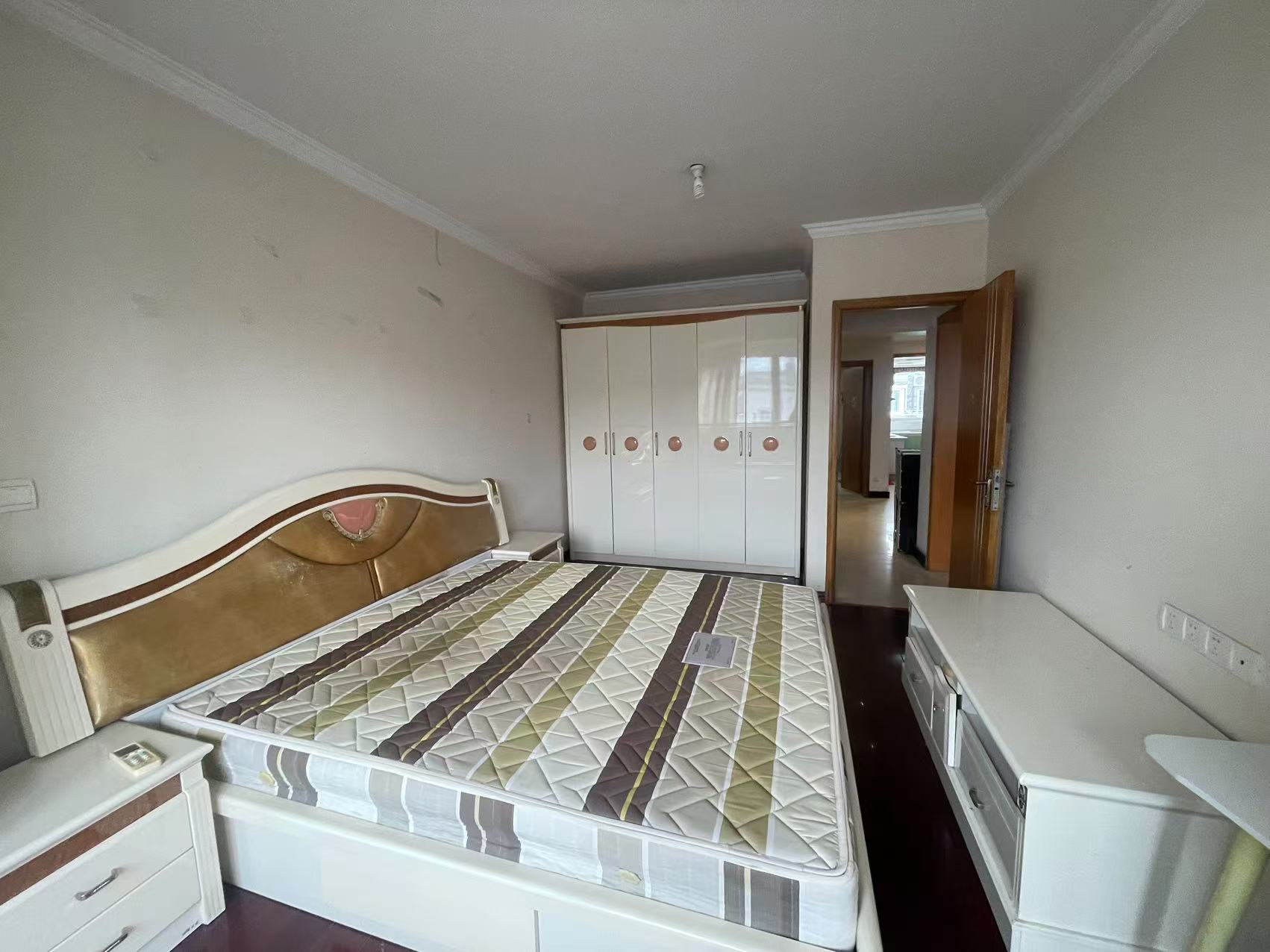 五山花苑 4室2厅2卫 151.73m&sup2;