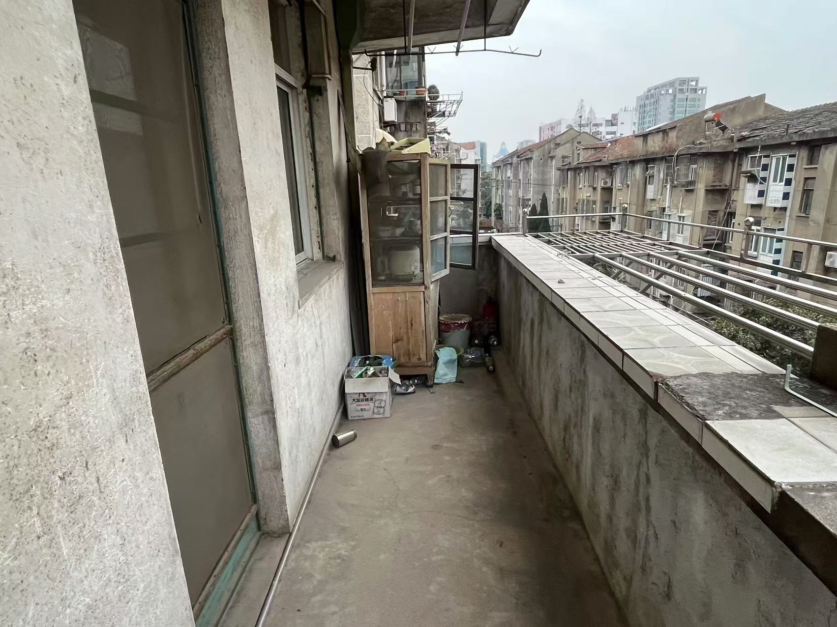 新建路新村(新建花苑) 3室1厅1卫 78.94m²