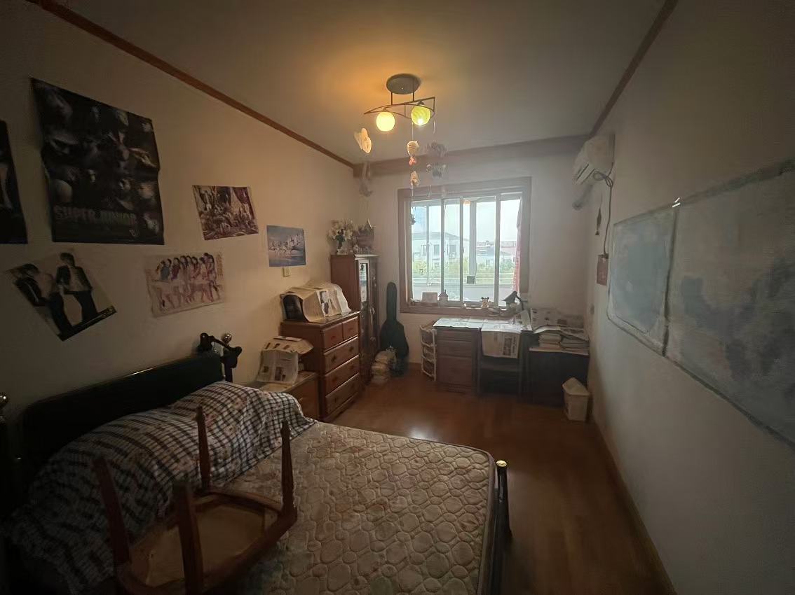 银花苑 3室1厅1卫 110m²