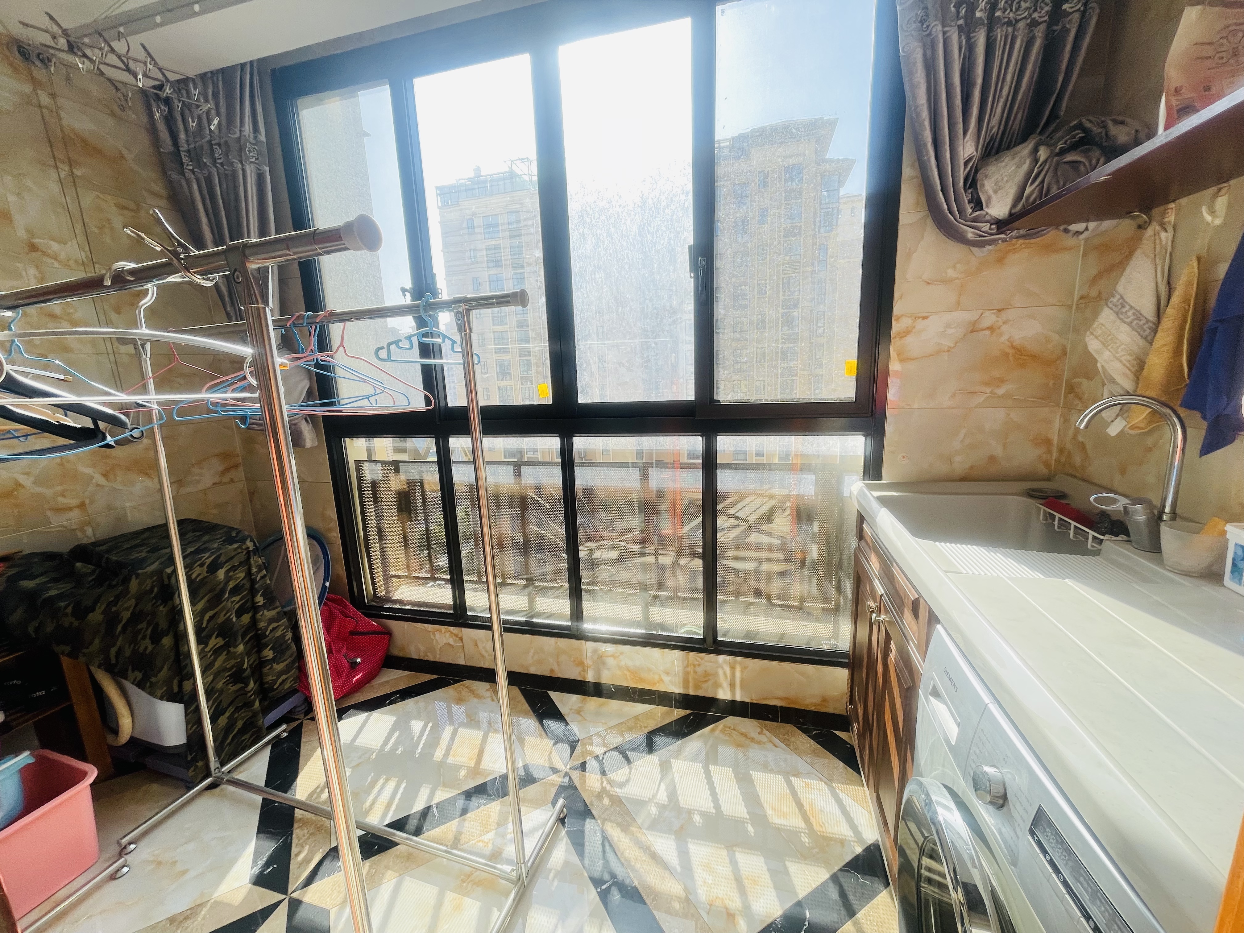 德诚&middot;翰景园 4室2厅2卫 136.27m&sup2;