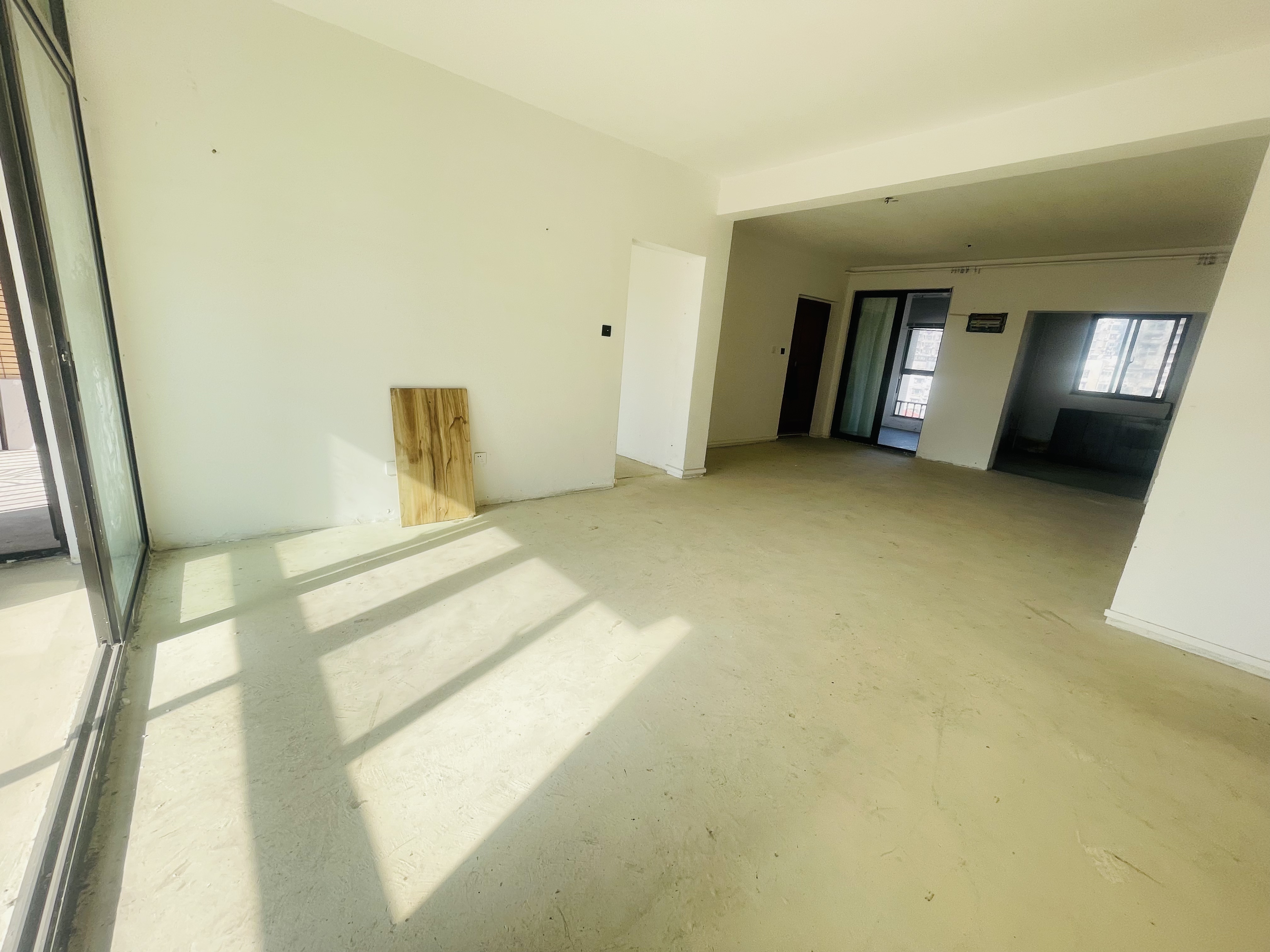德诚·翰景园 3室2厅2卫 140.12m²