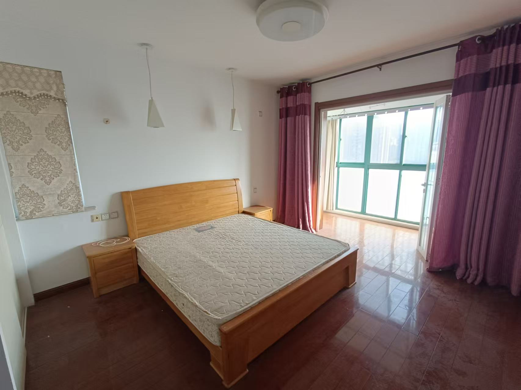 新城小区 4室2厅2卫 204.00m&sup2;