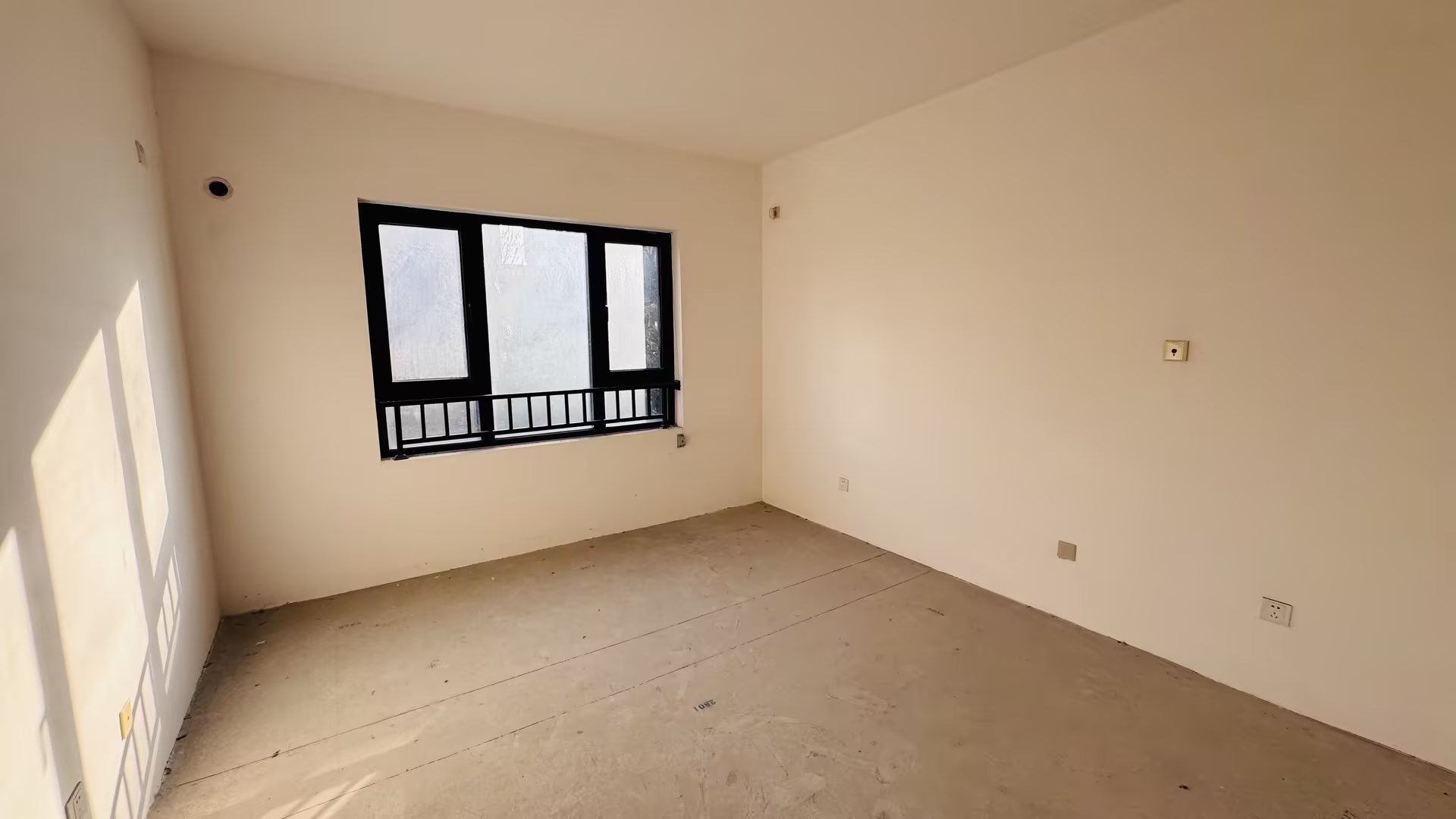 盛和九里香堤一期 4室2厅2卫 156.00m&sup2;