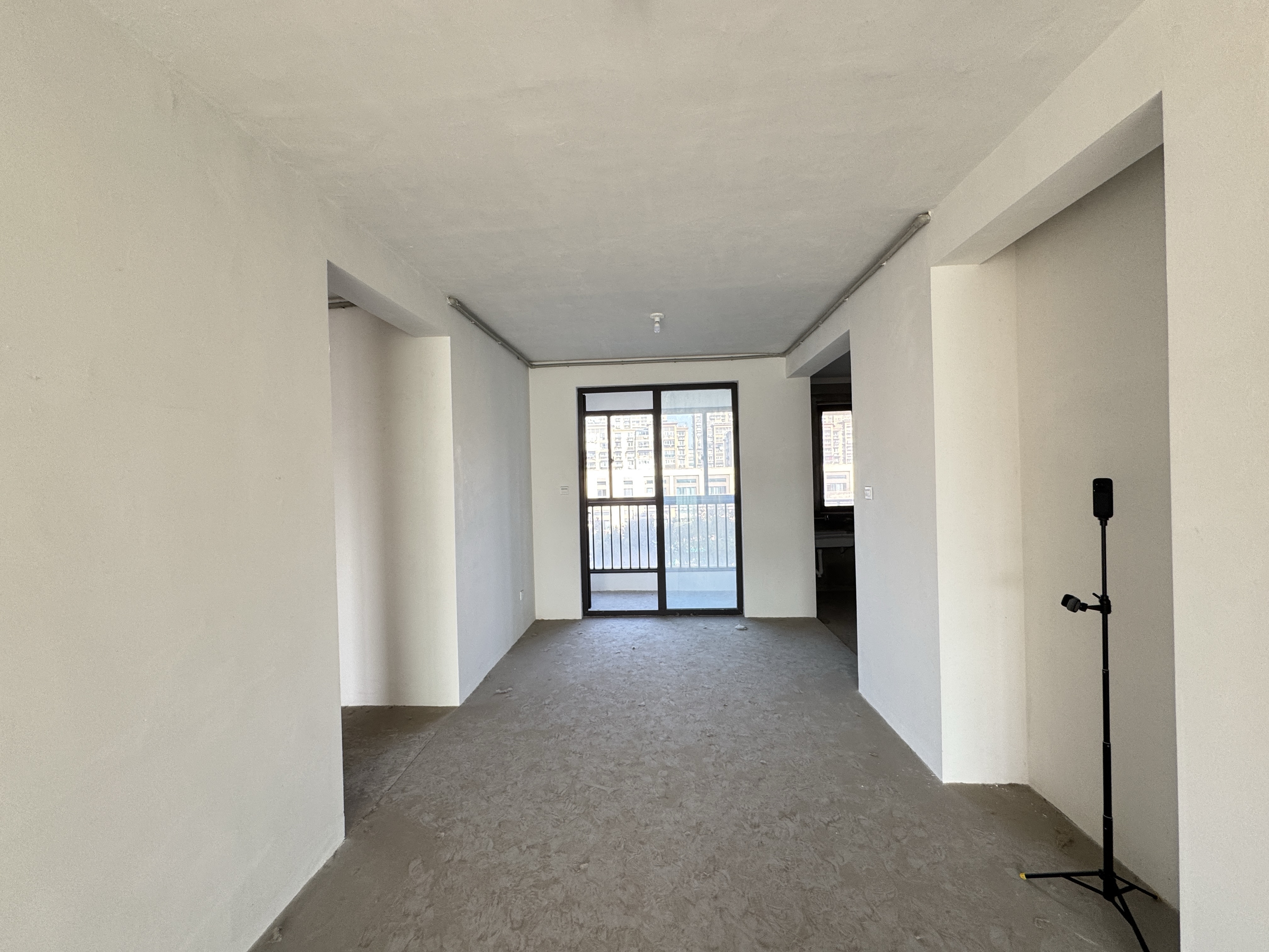 万濠山庄 3室2厅2卫 143m&sup2;