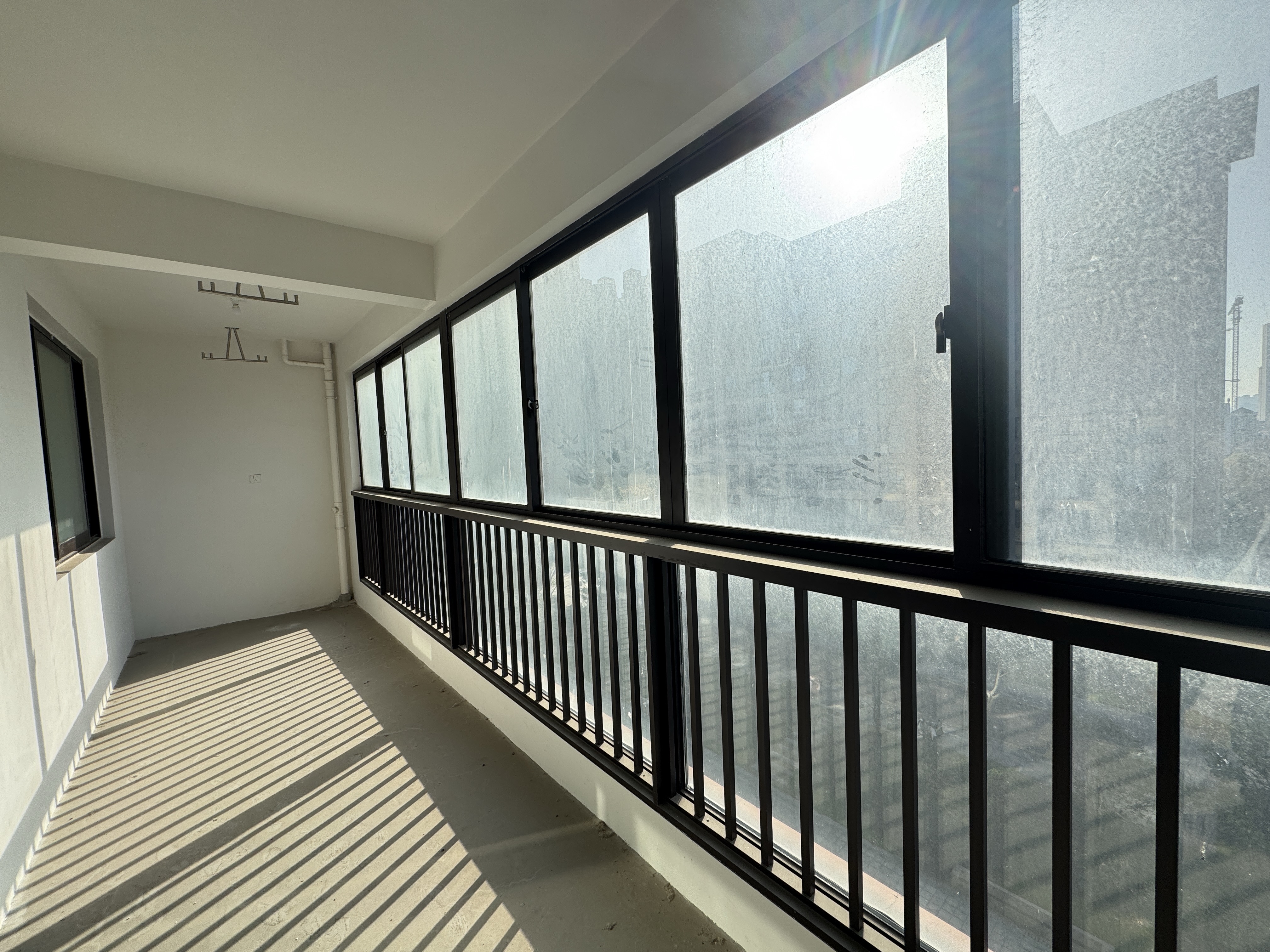 万濠山庄 3室2厅2卫 143m&sup2;