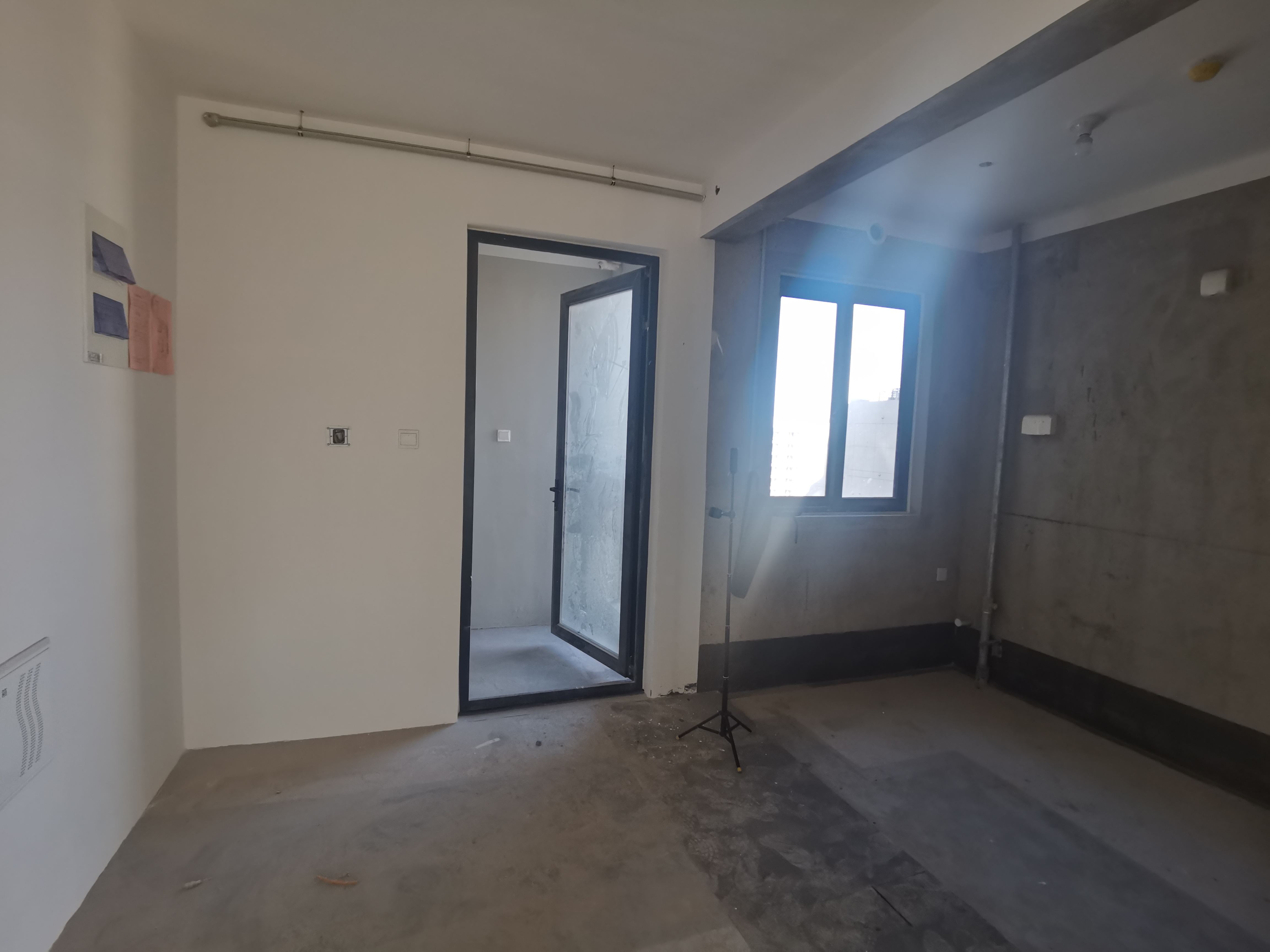 东时区 3室2厅1卫 93m²