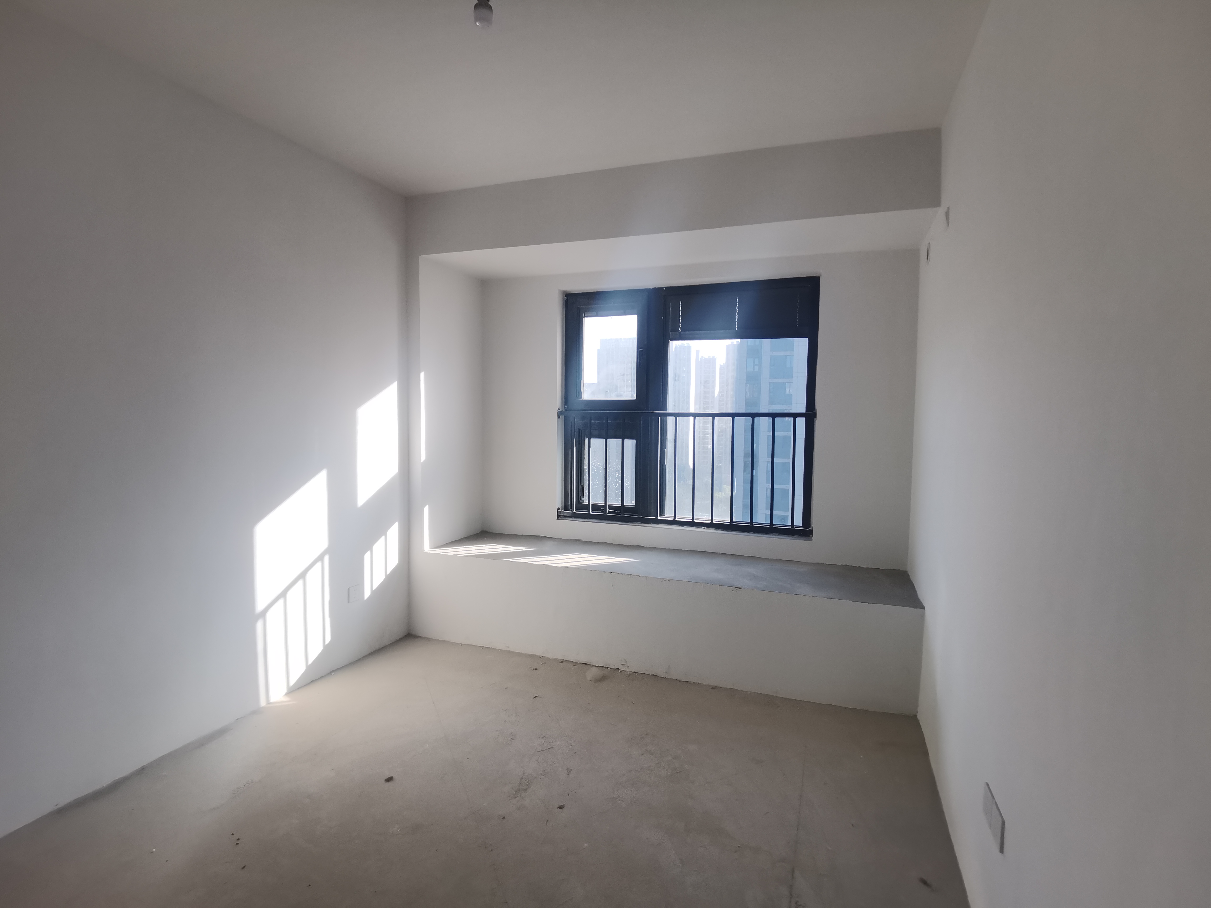 东时区 3室2厅1卫 93m&sup2;