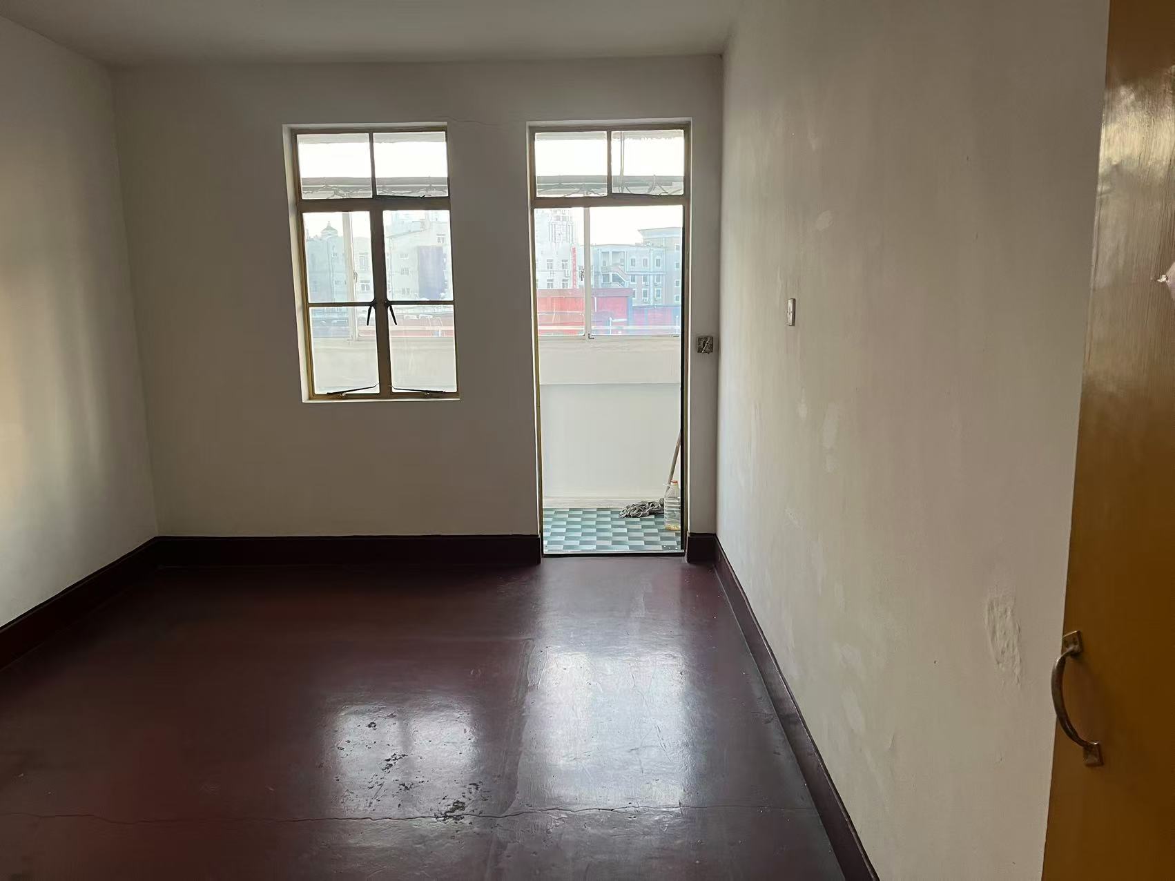 起凤园 2室1厅1卫 62m&sup2;
