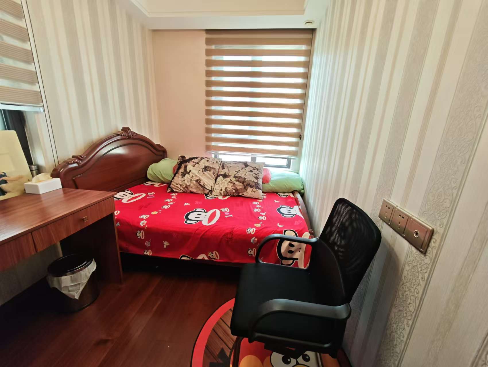 星光耀广场 4室2厅3卫 189m&sup2;