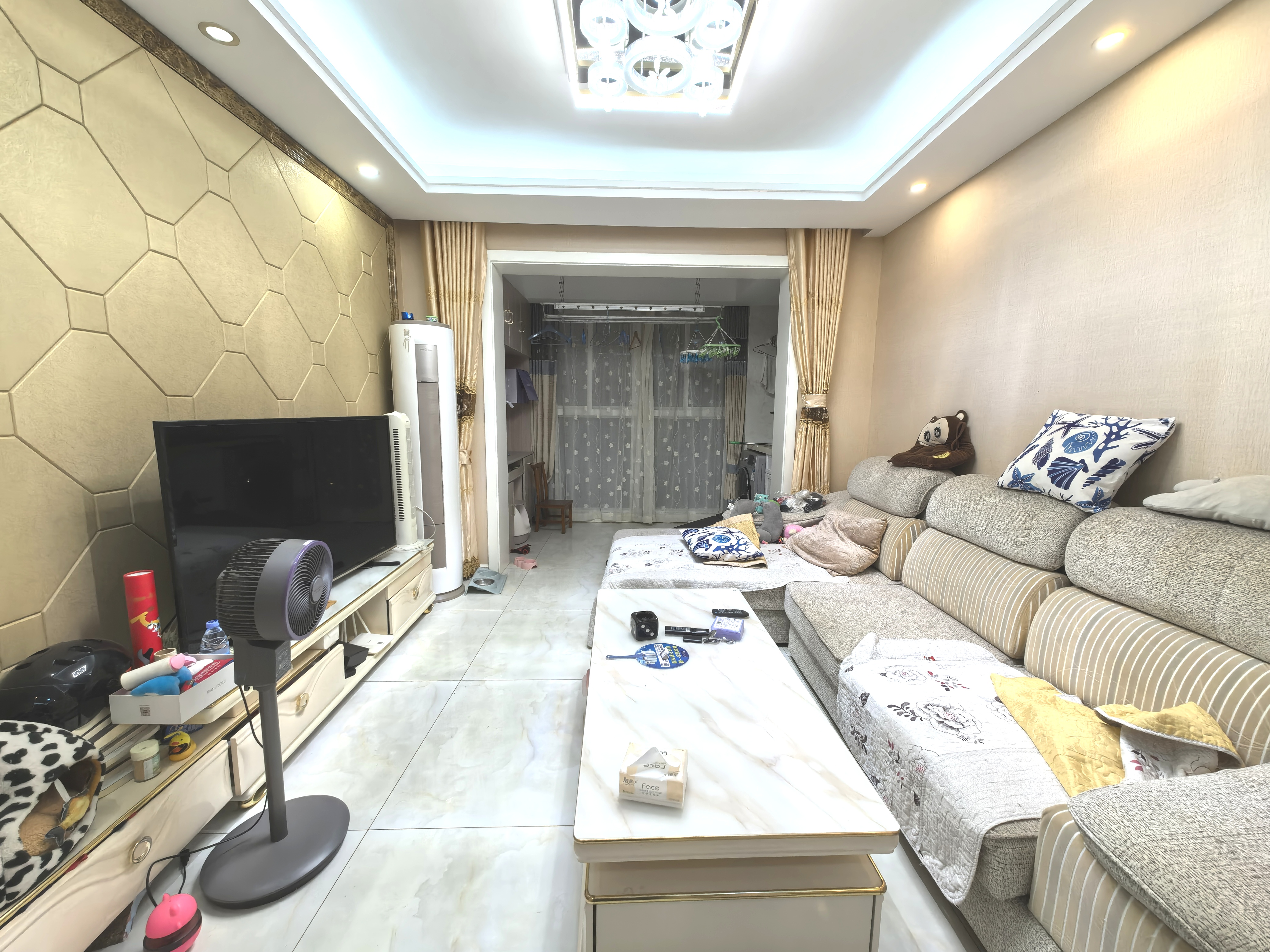 新城香溢紫郡 3室2厅1卫 89m²
