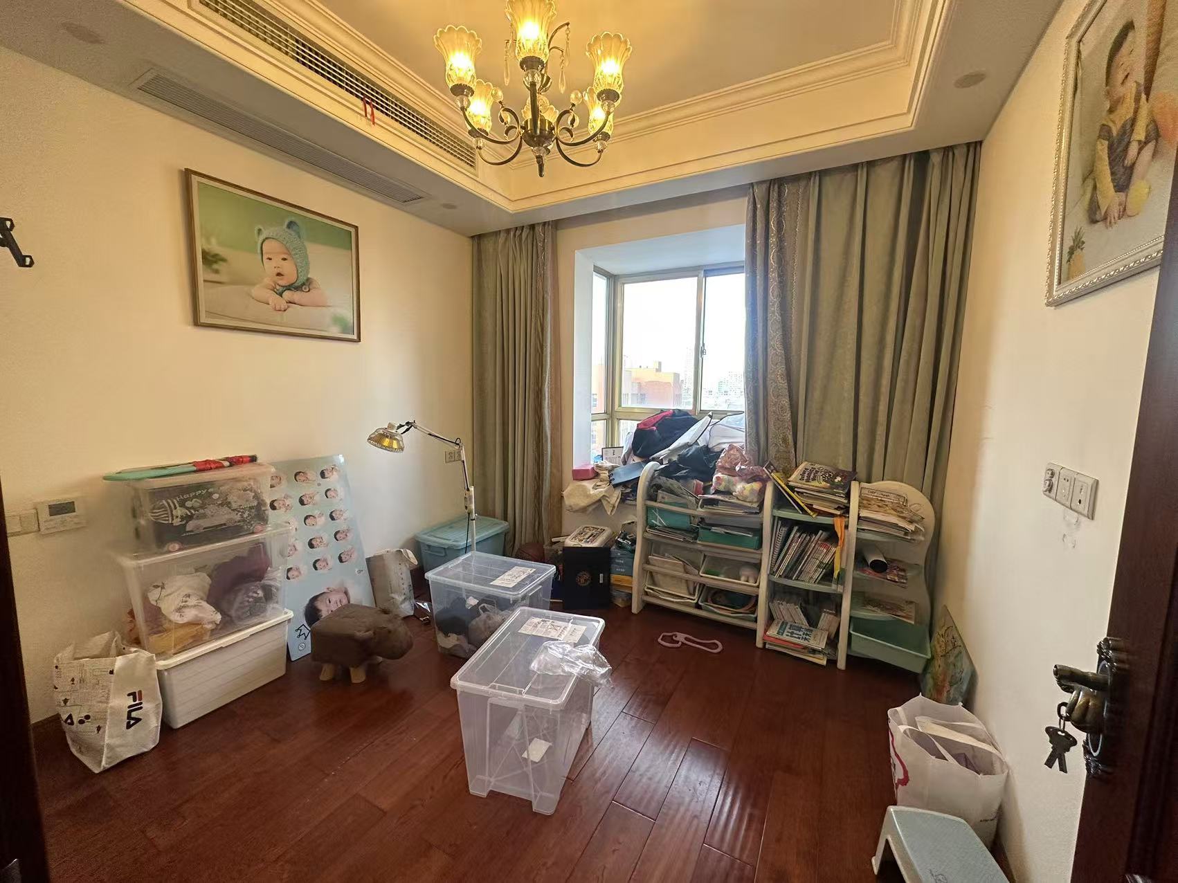恒盛豪庭 4室2厅2卫 170m²
