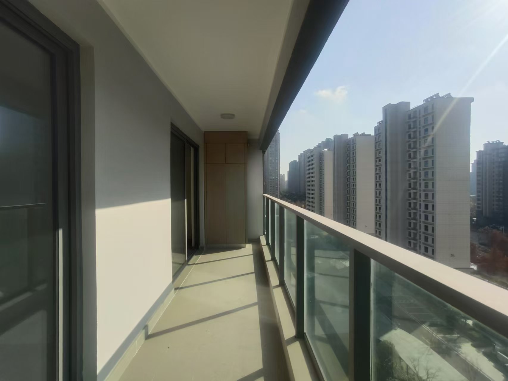 海纳春江 3室2厅2卫 110.96m²